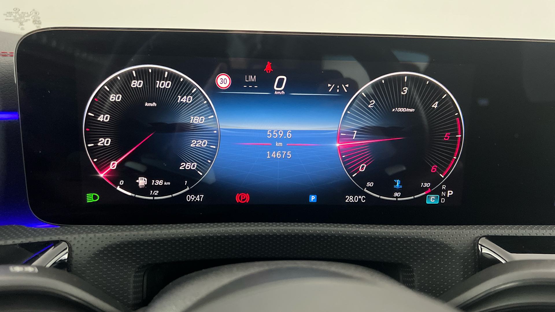 Mercedes-Benz CLA - 9