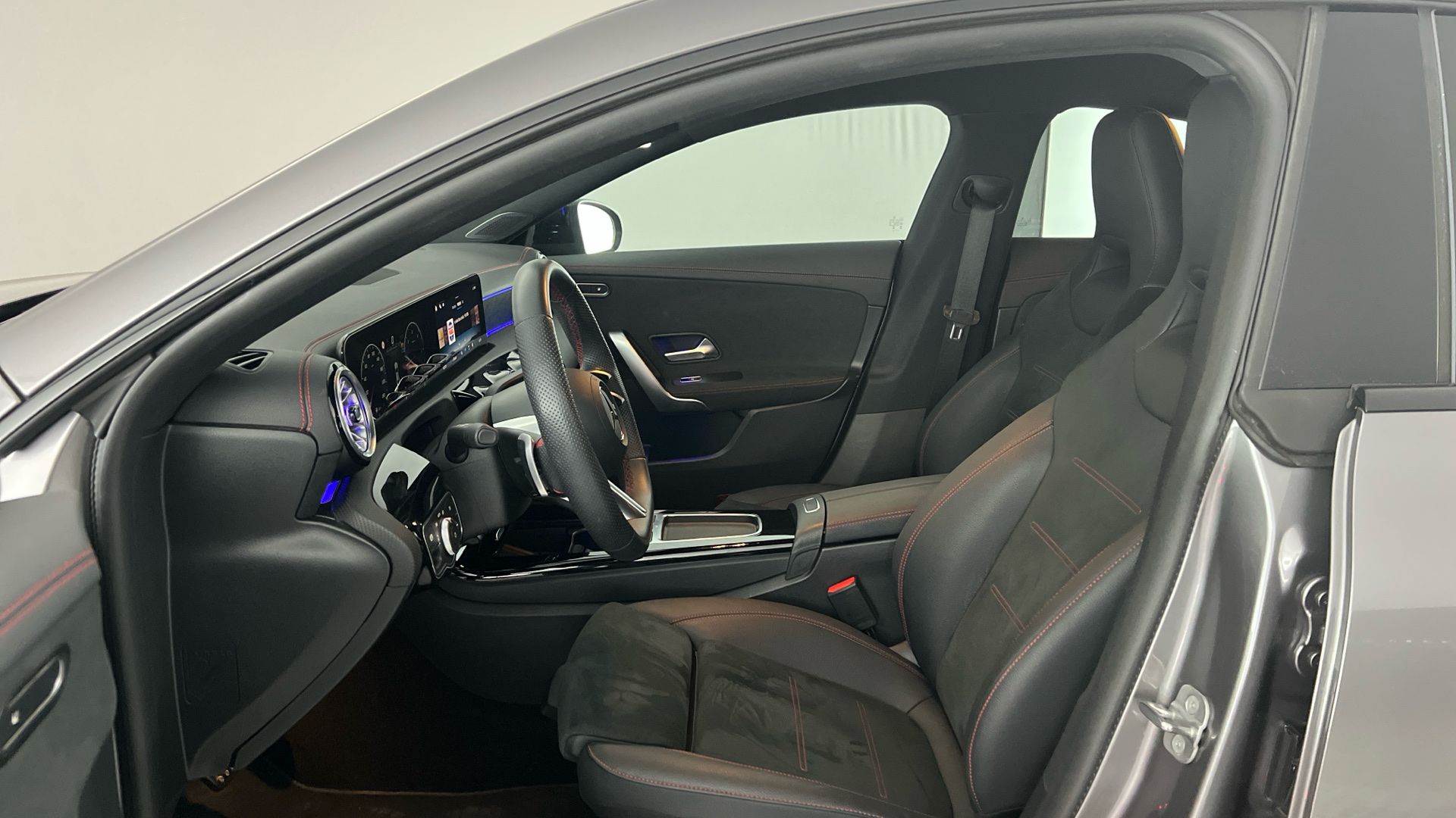 Mercedes-Benz CLA - 11