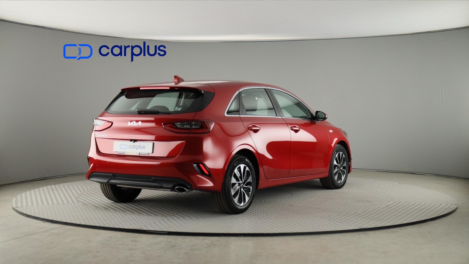 Kia Ceed - 8