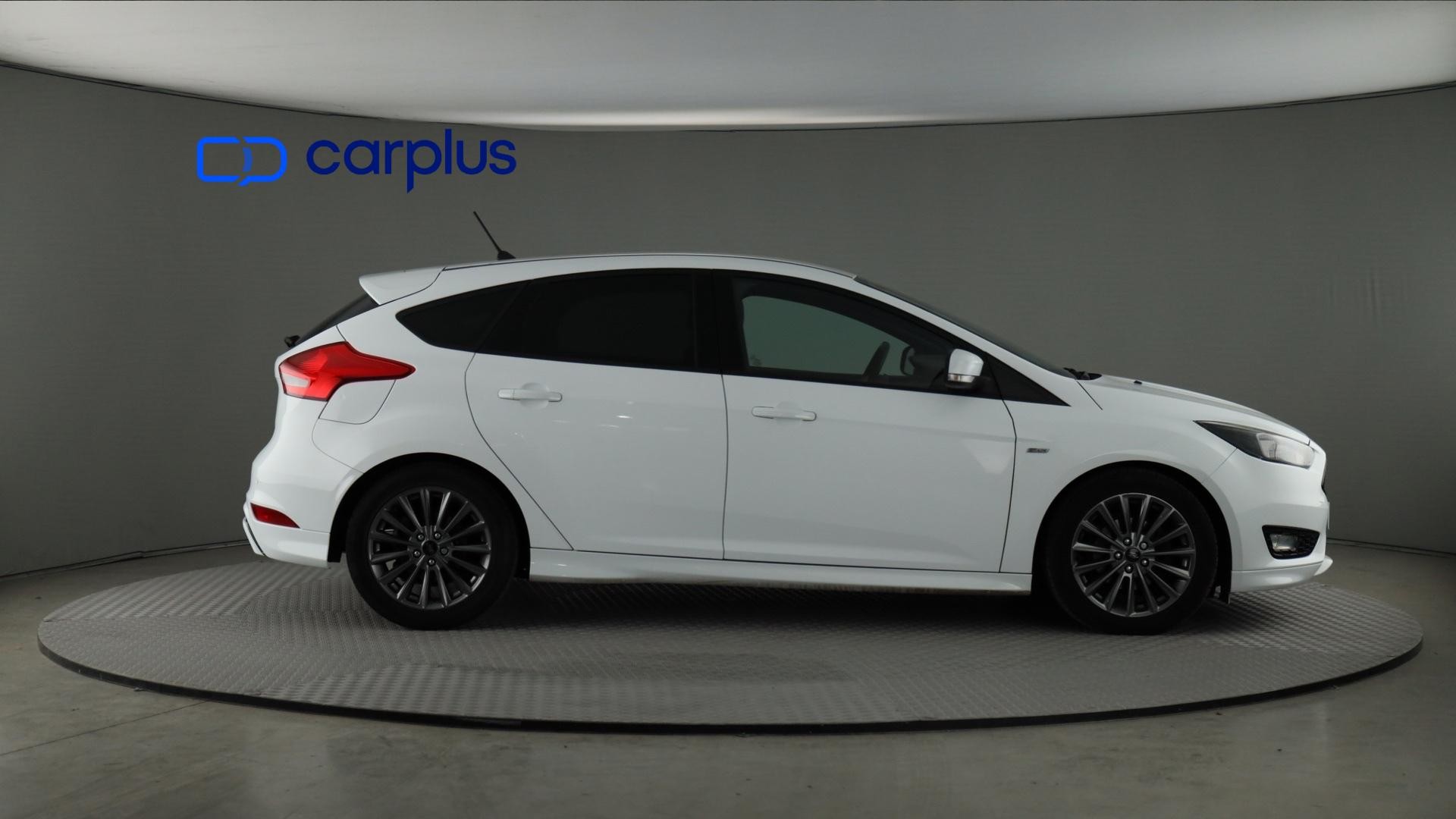 Ford Focus - 7