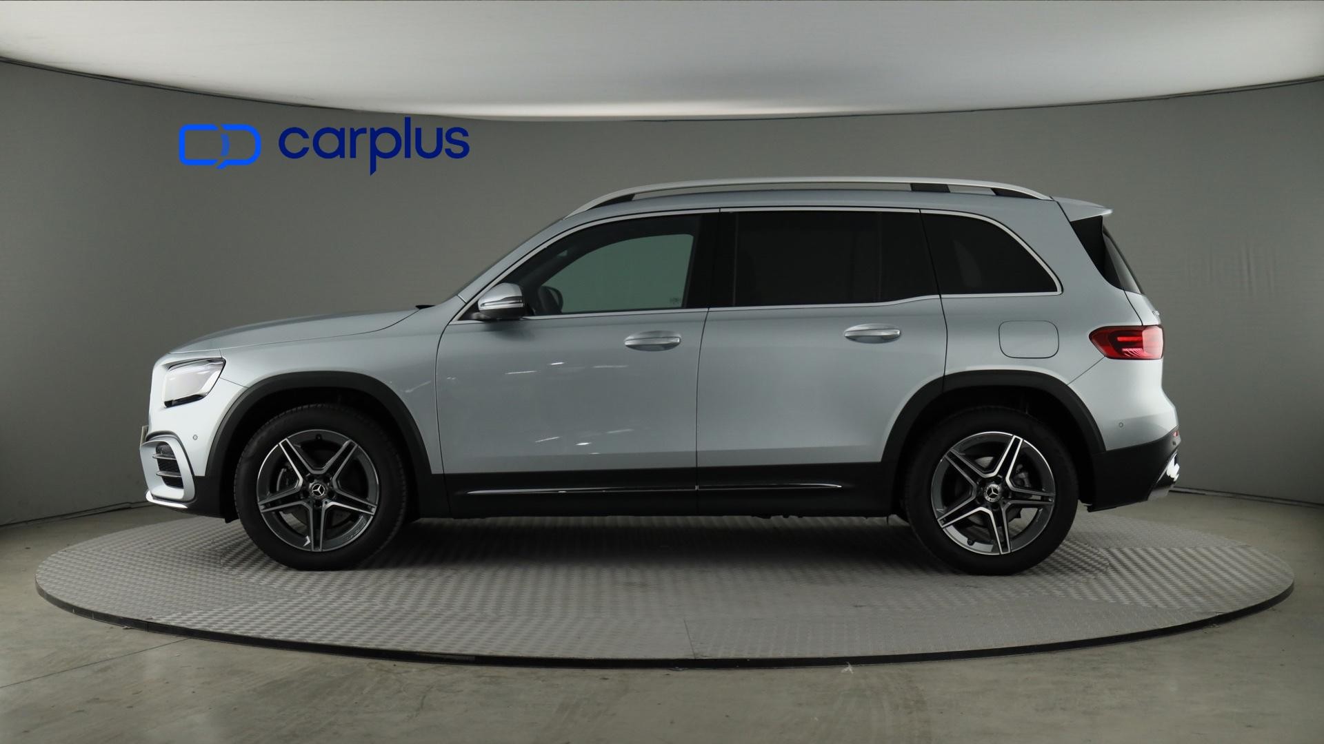 Mercedes-Benz GLB - 4