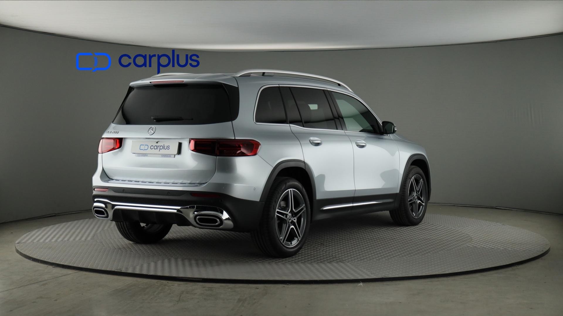 Mercedes-Benz GLB - 8