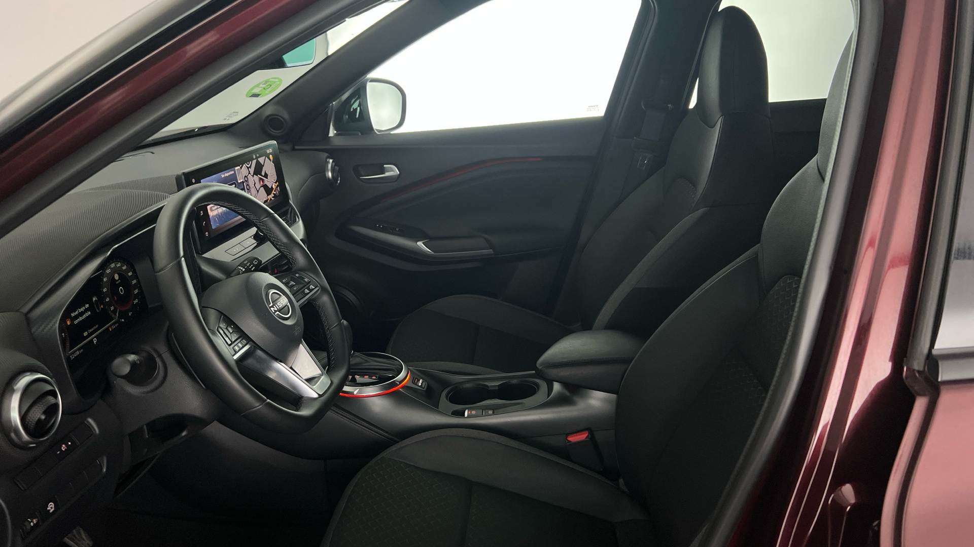 Nissan JUKE - 11