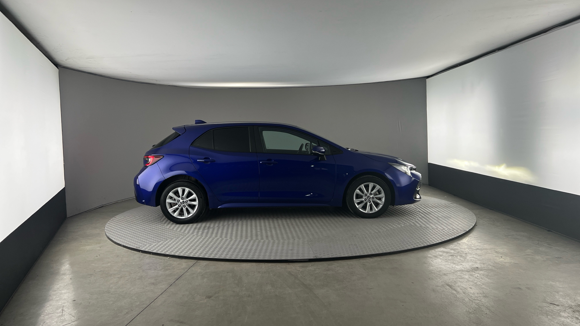 TOYOTA Corolla - 8