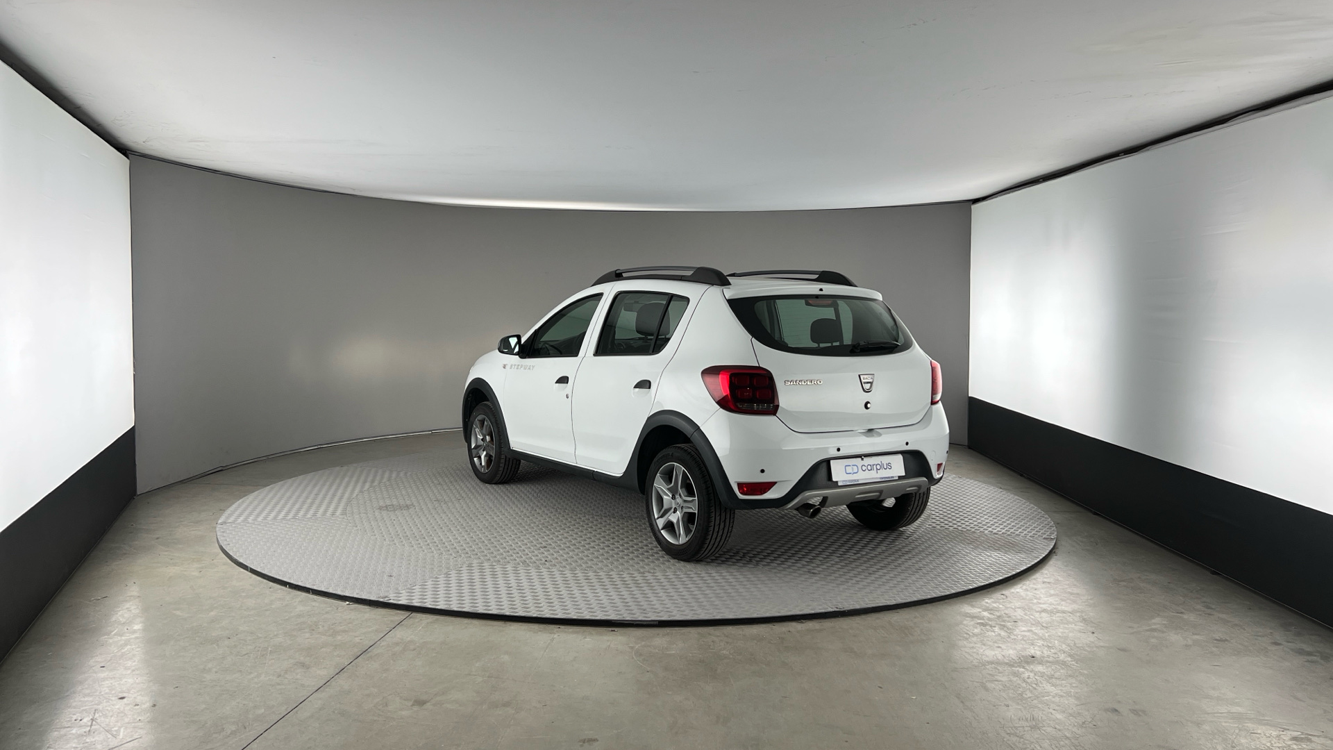 Dacia Sandero - 5
