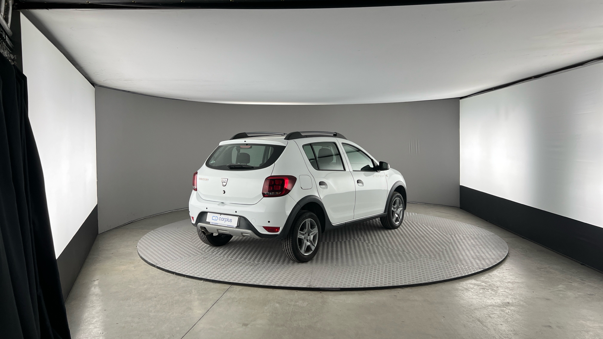 Dacia Sandero - 7