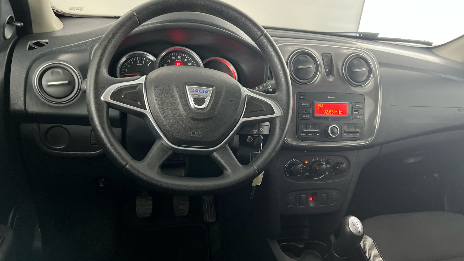 Dacia Sandero - 10