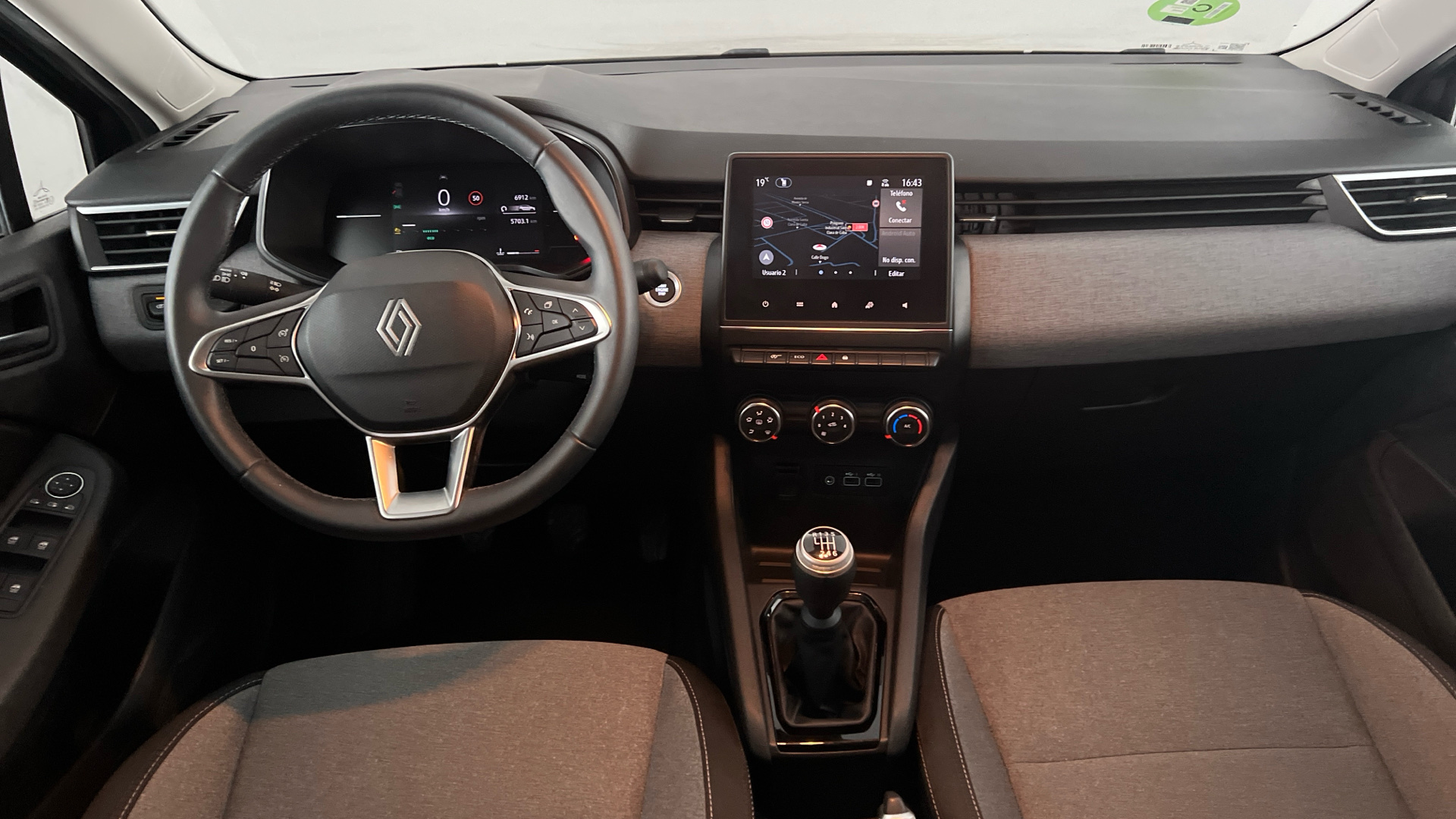 Renault Clio - 10