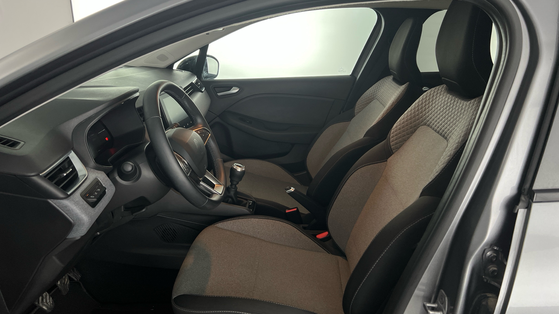 Renault Clio - 11