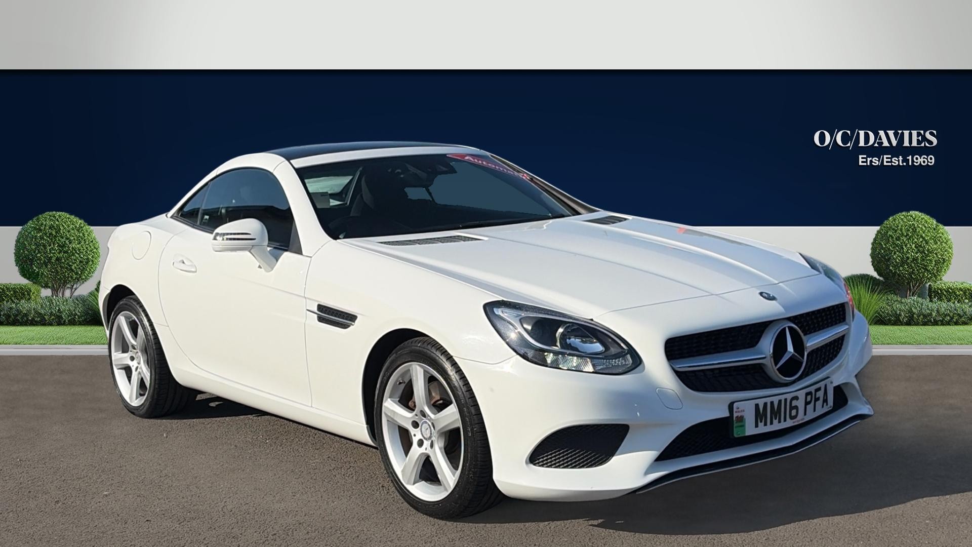 2016 MERCEDES-BENZ SLC