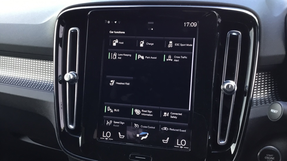 Volvo XC40 Recharge Plugin hybrid RDesign (Climate Pack, Apple Car