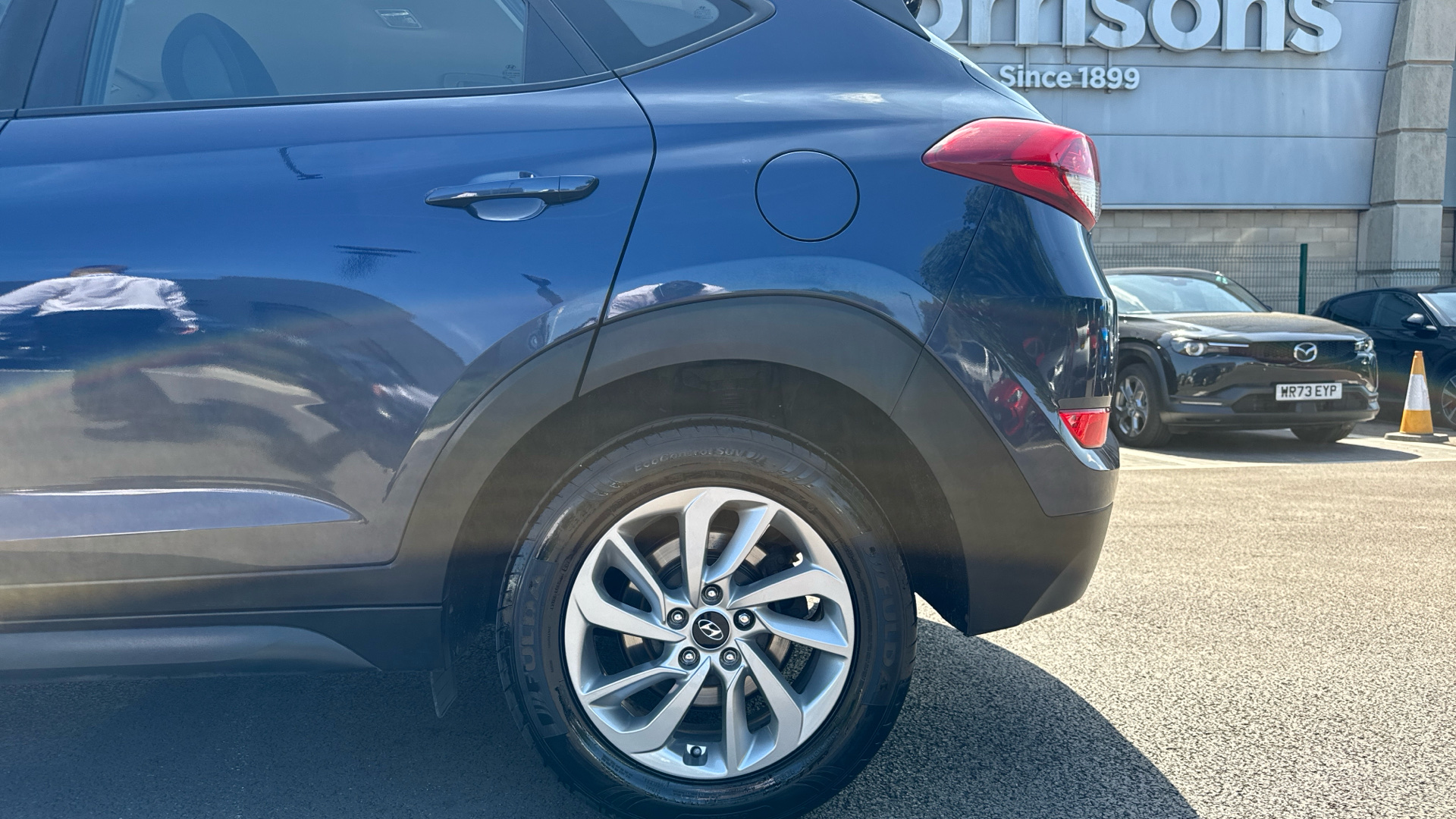 car image