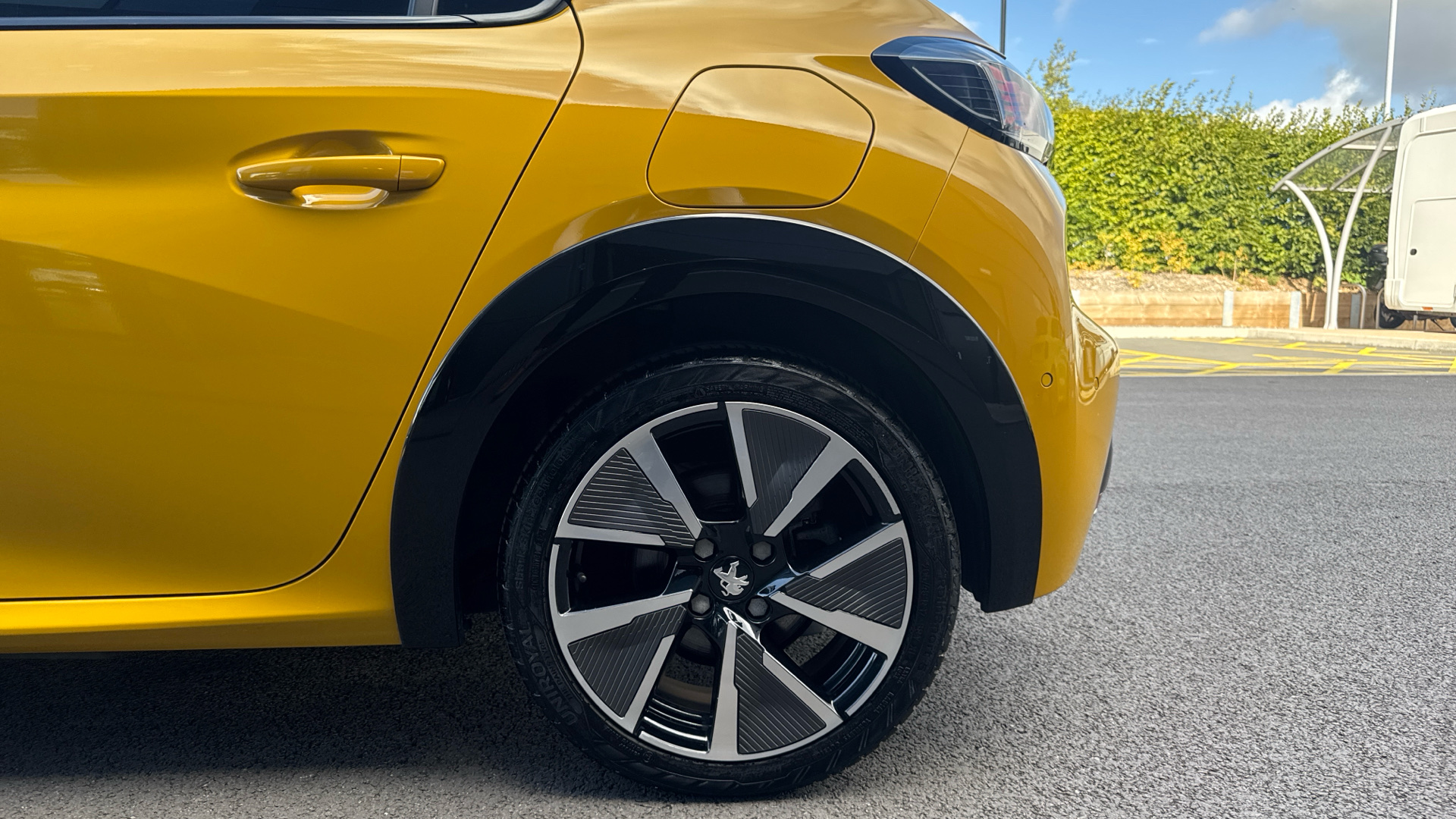 car image