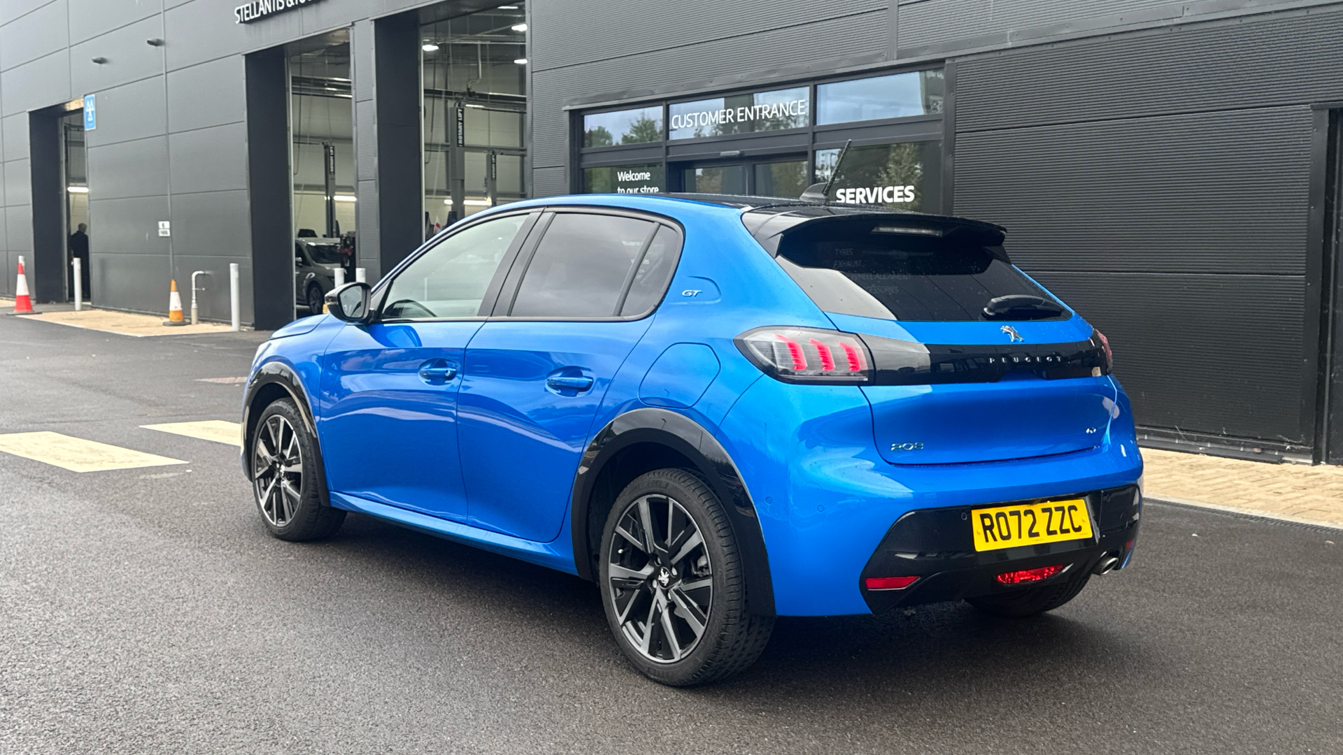 car image