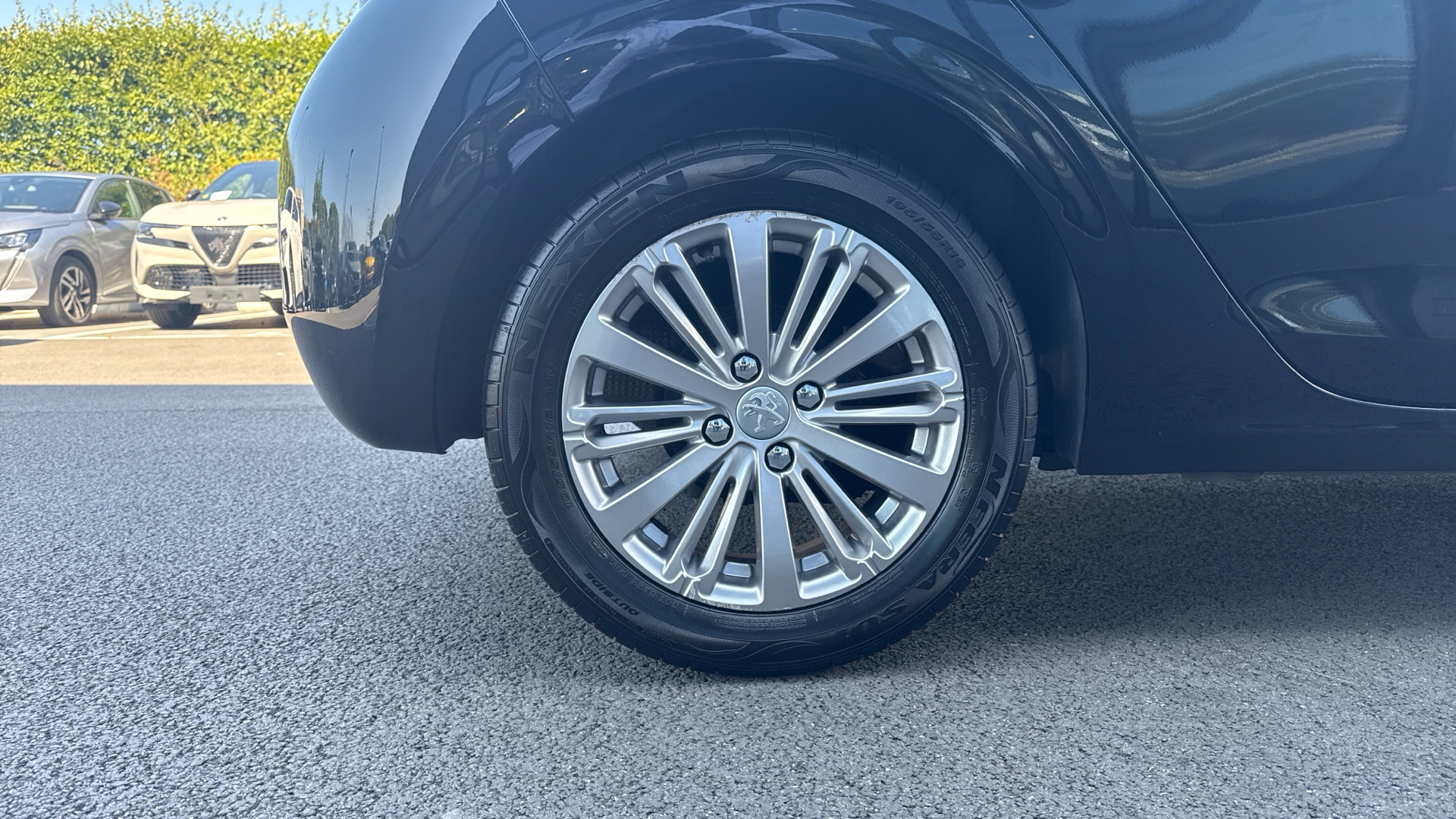 car image