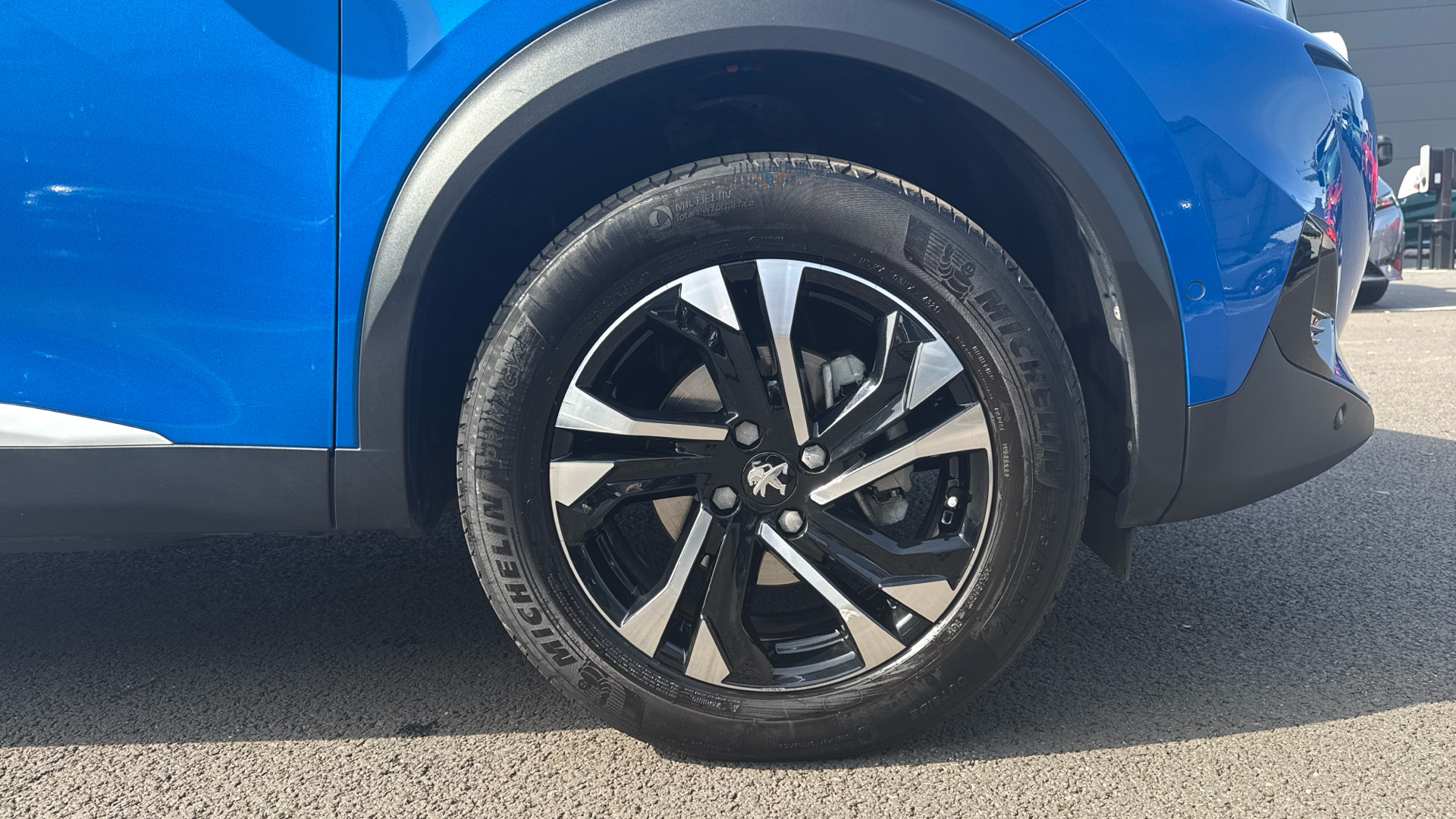 car image