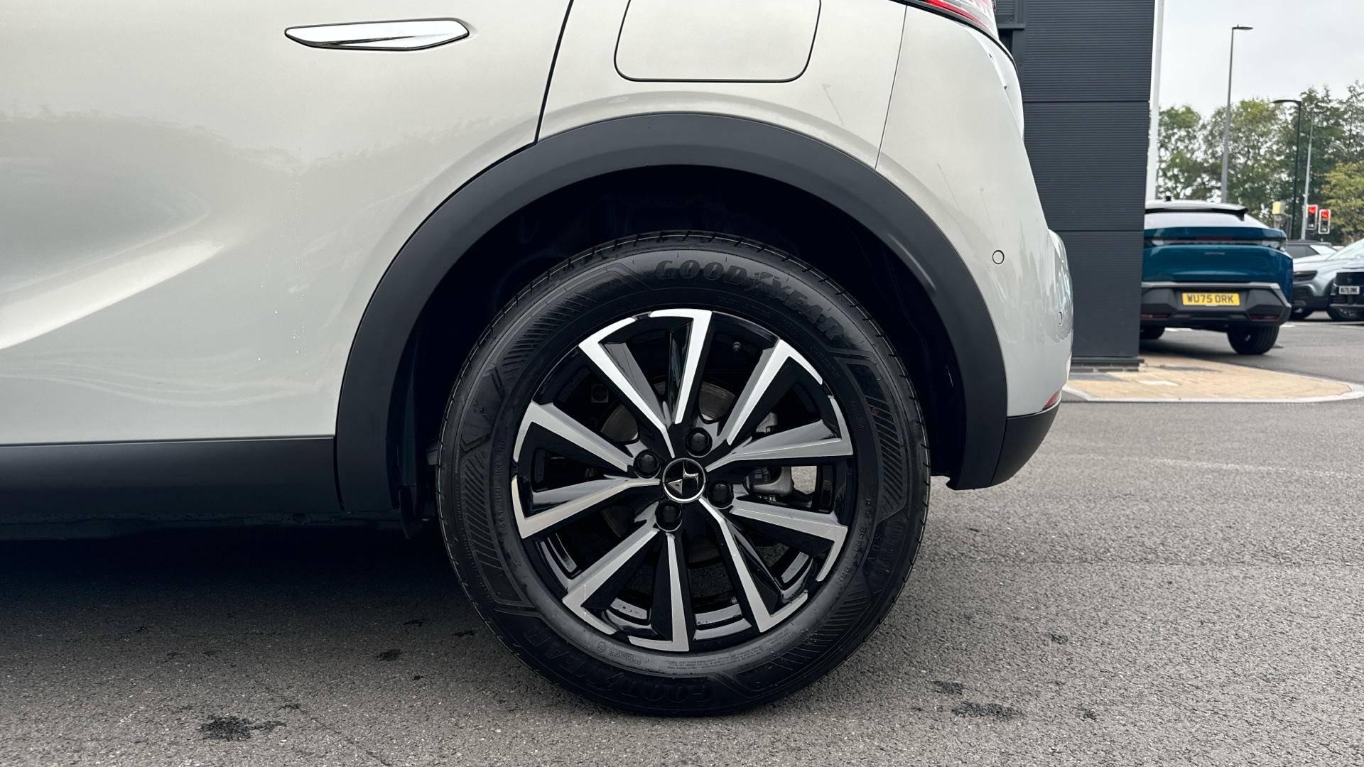 car image