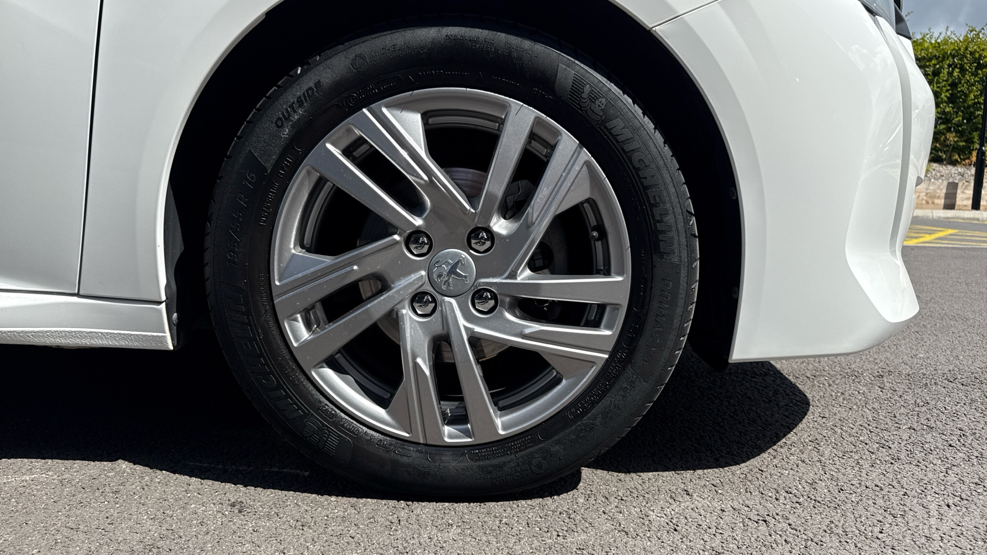 car image