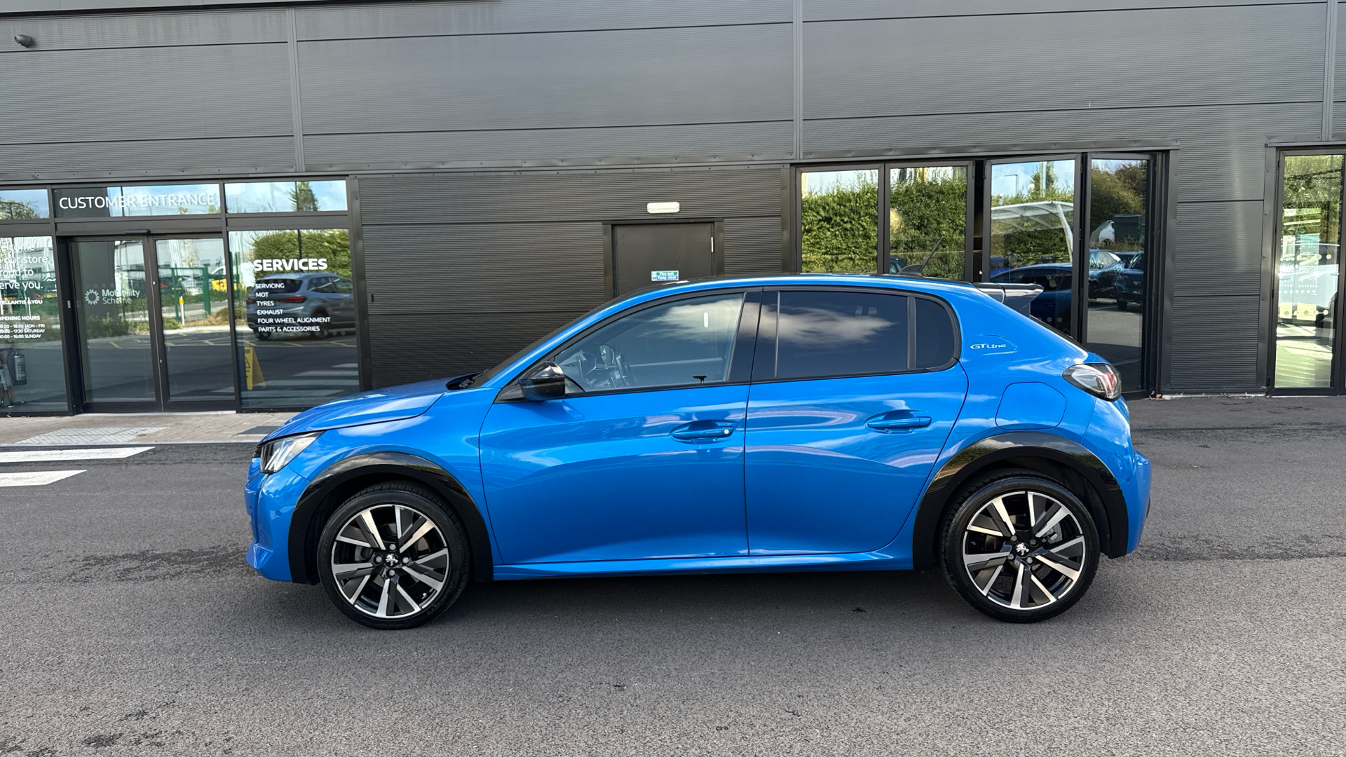 car image