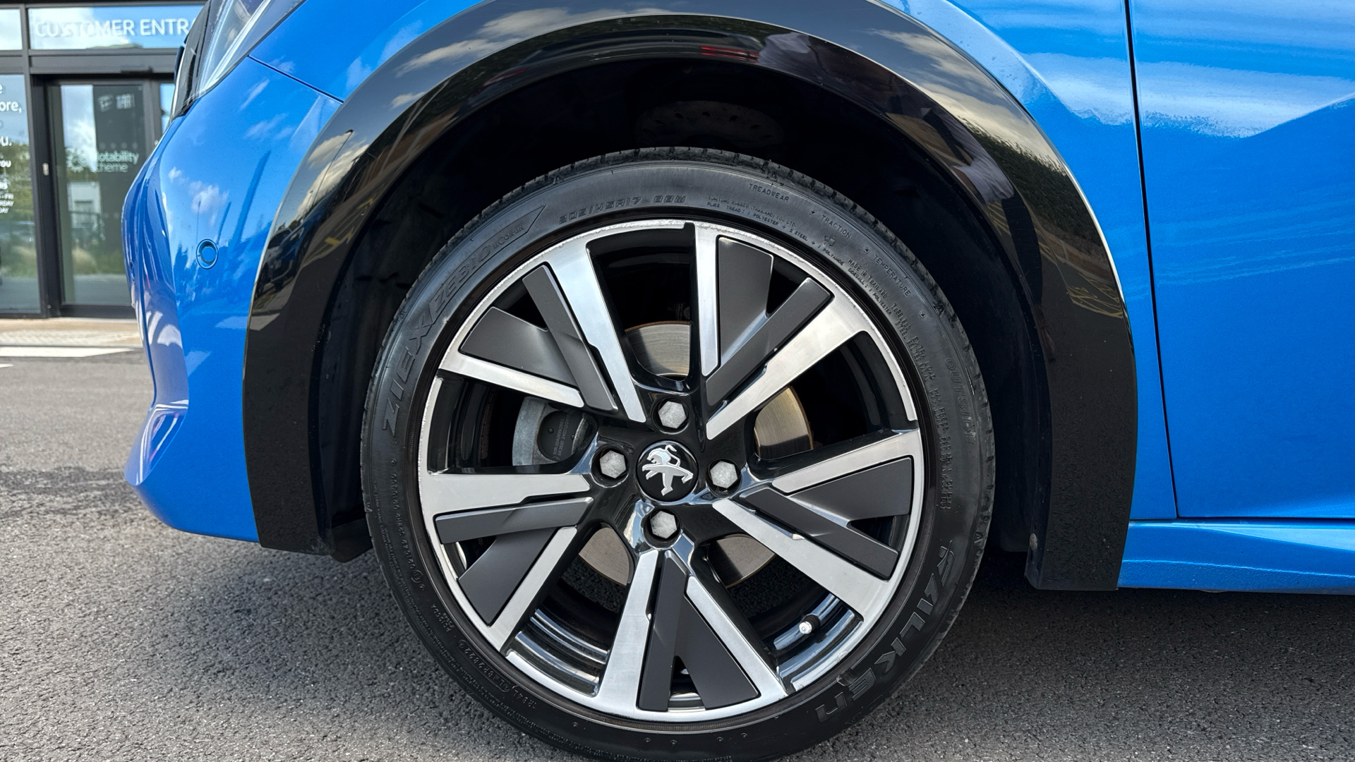 car image