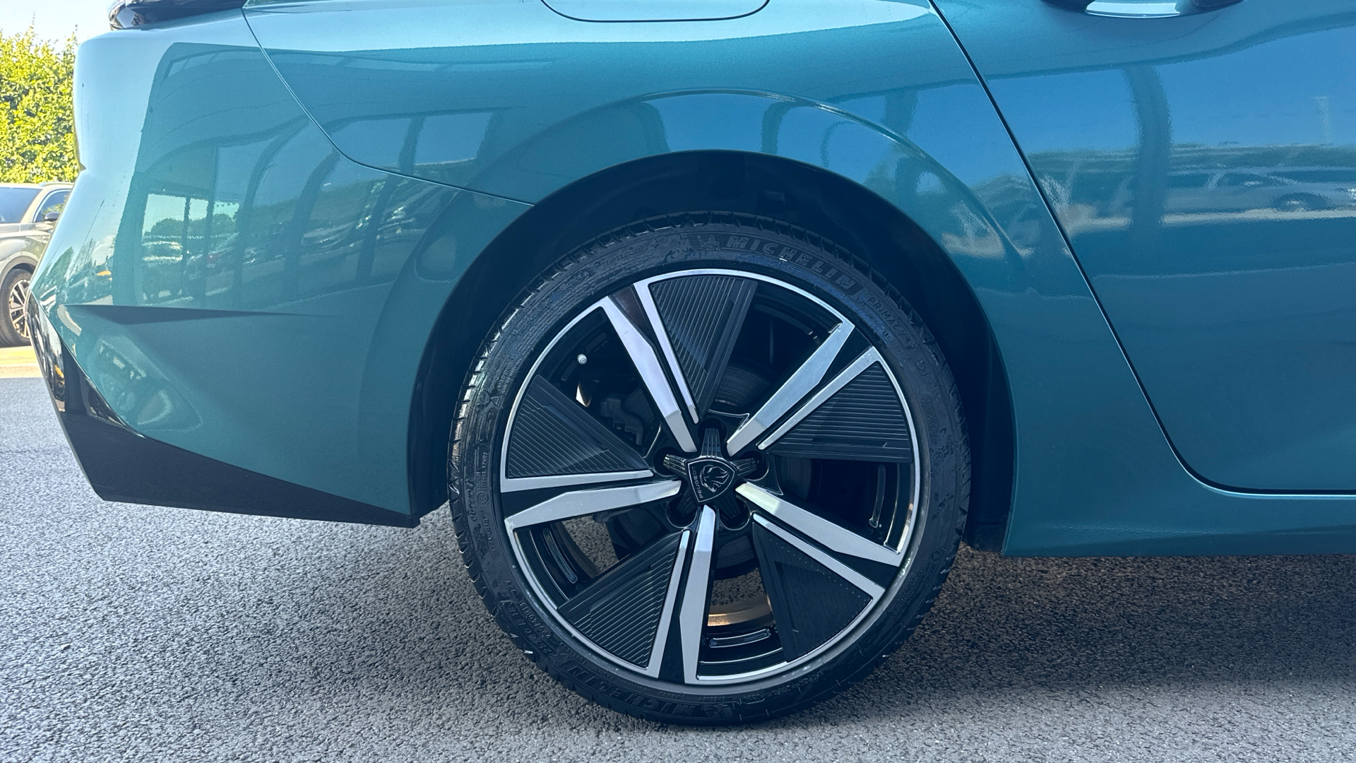 car image