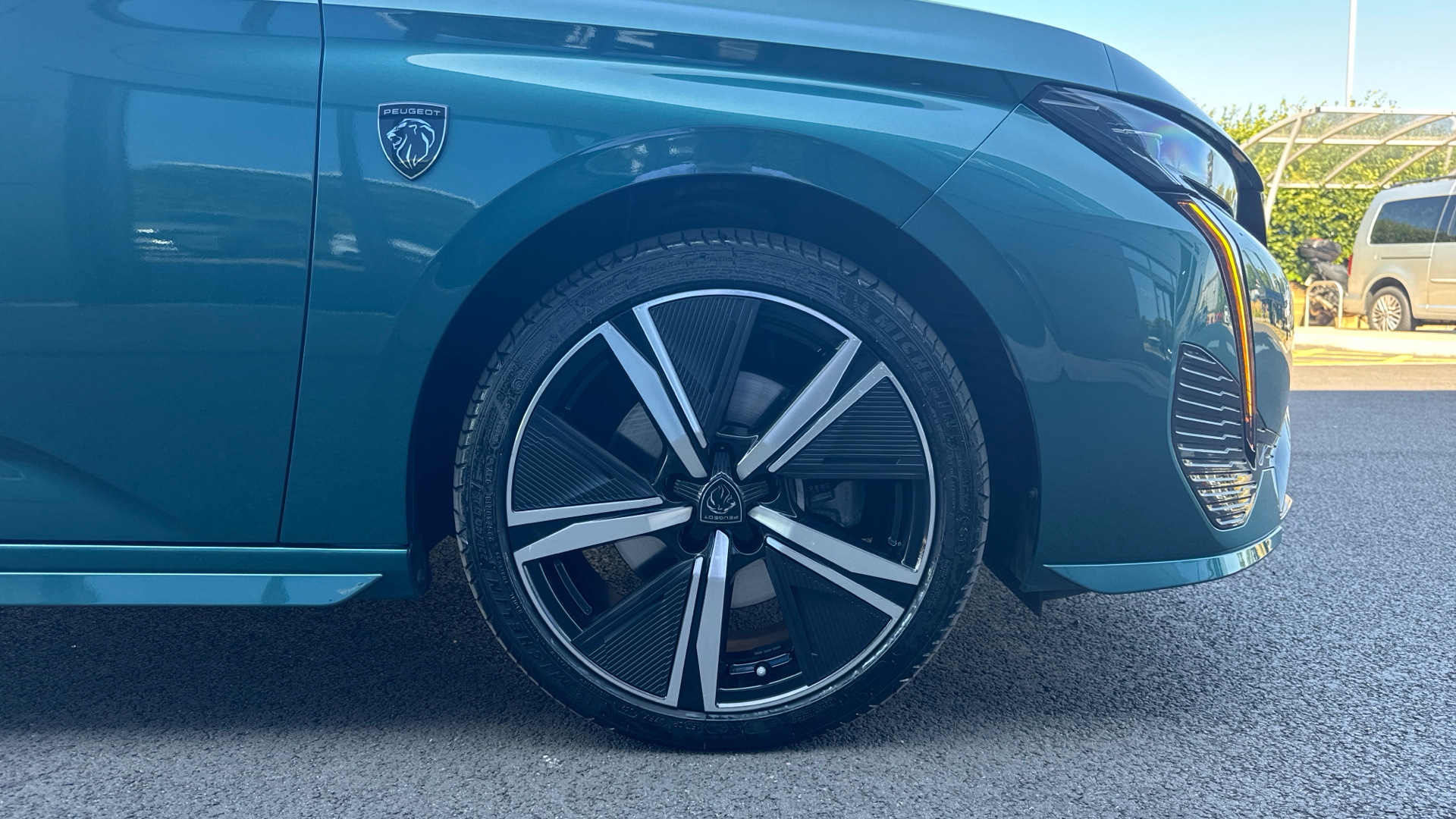car image