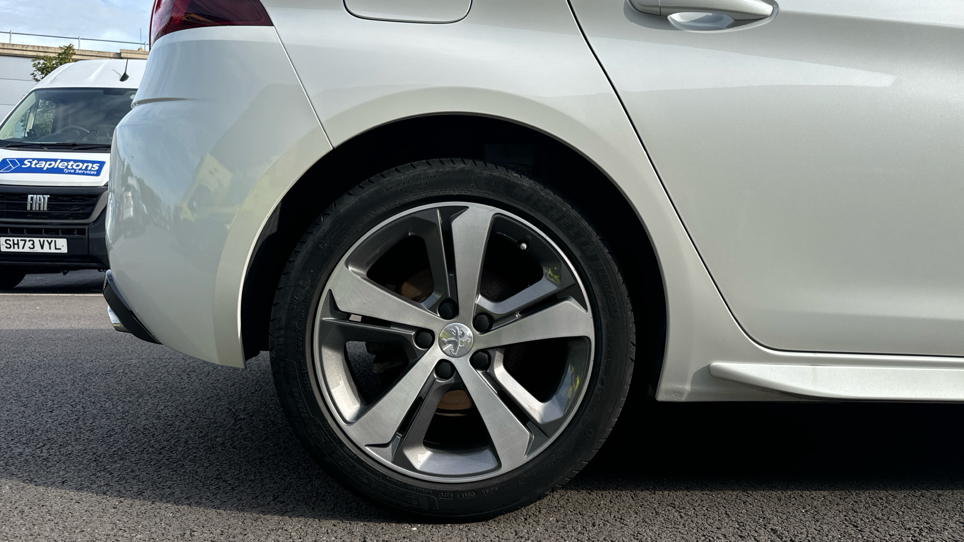 car image