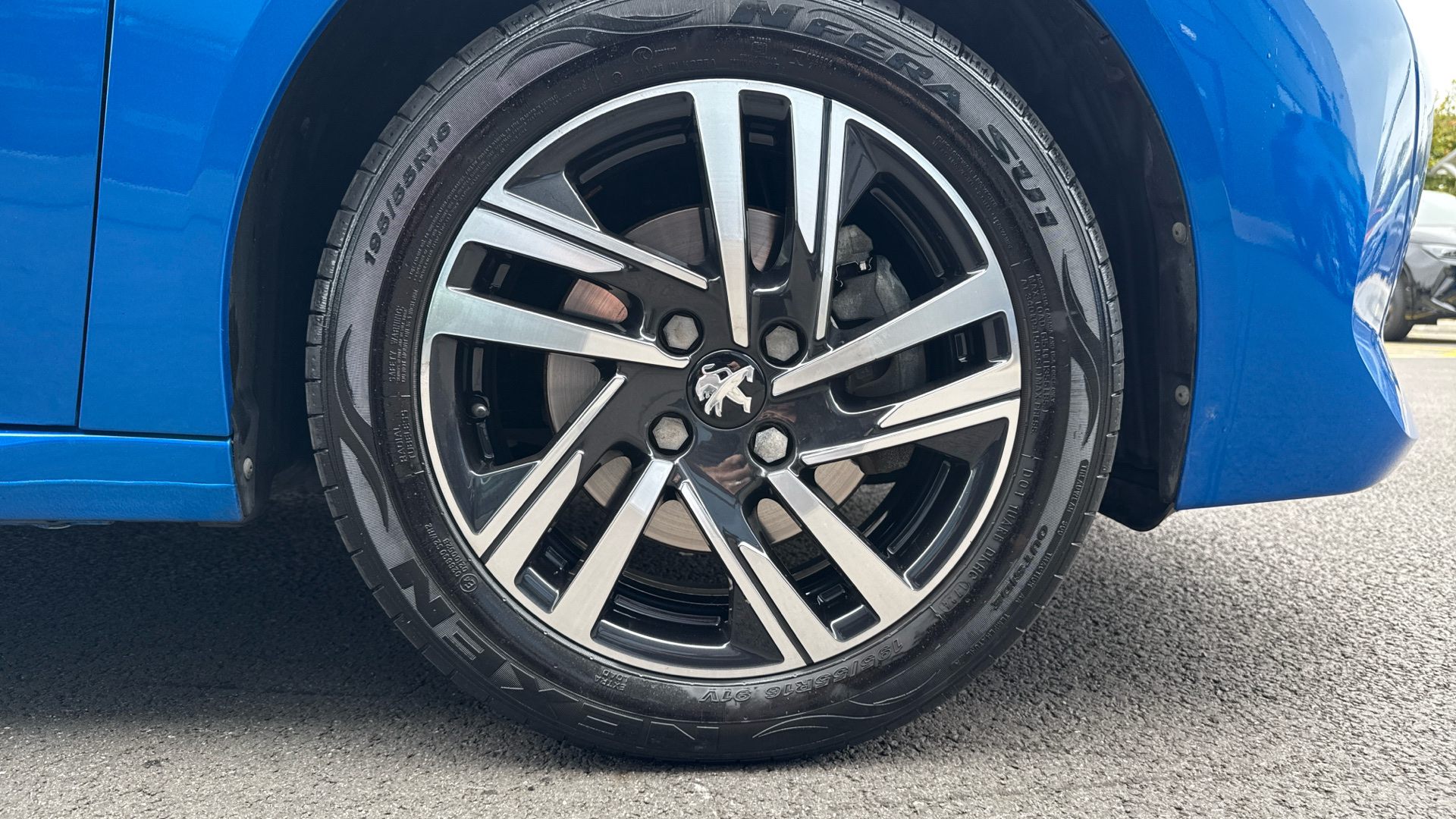car image