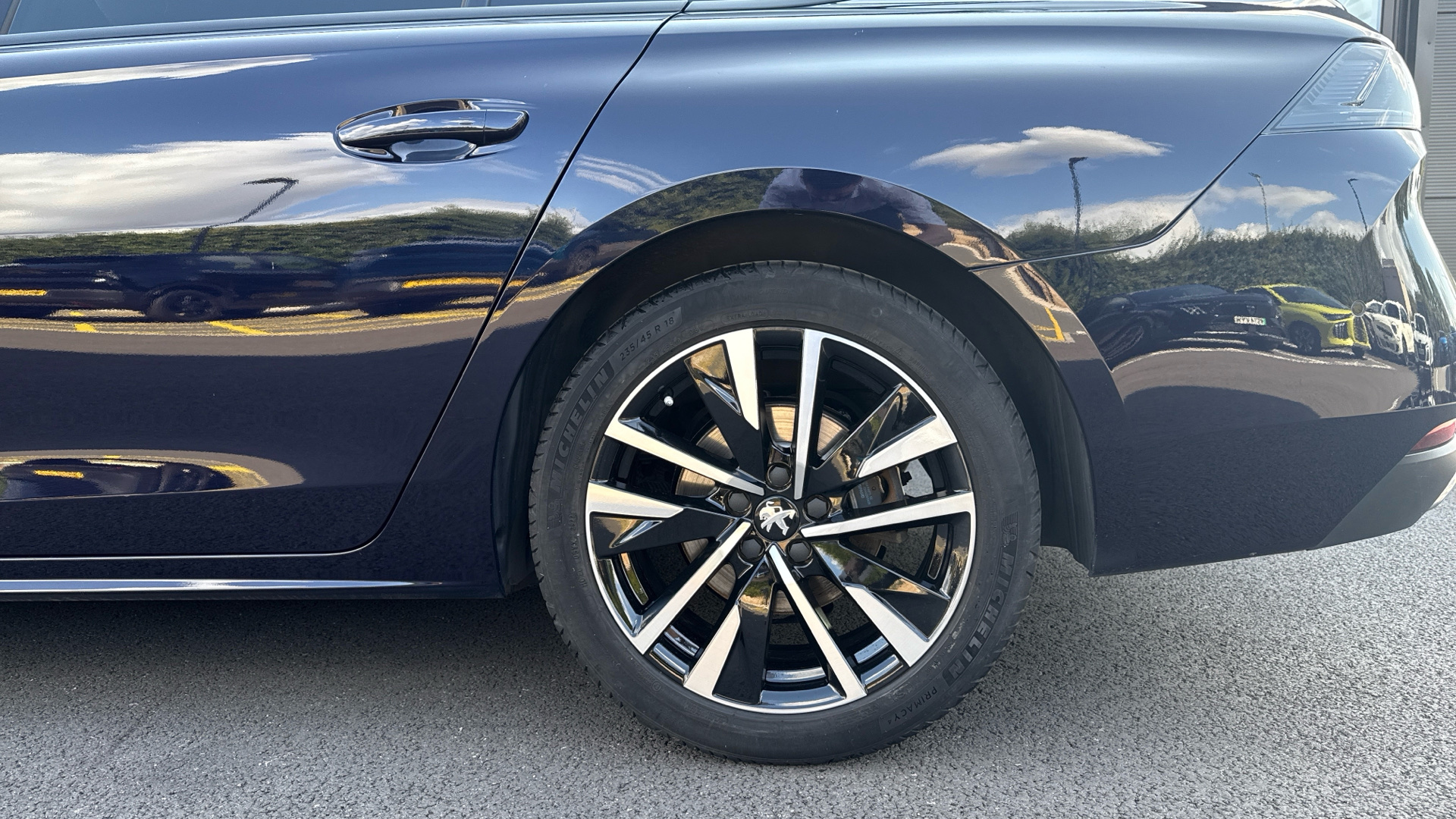 car image