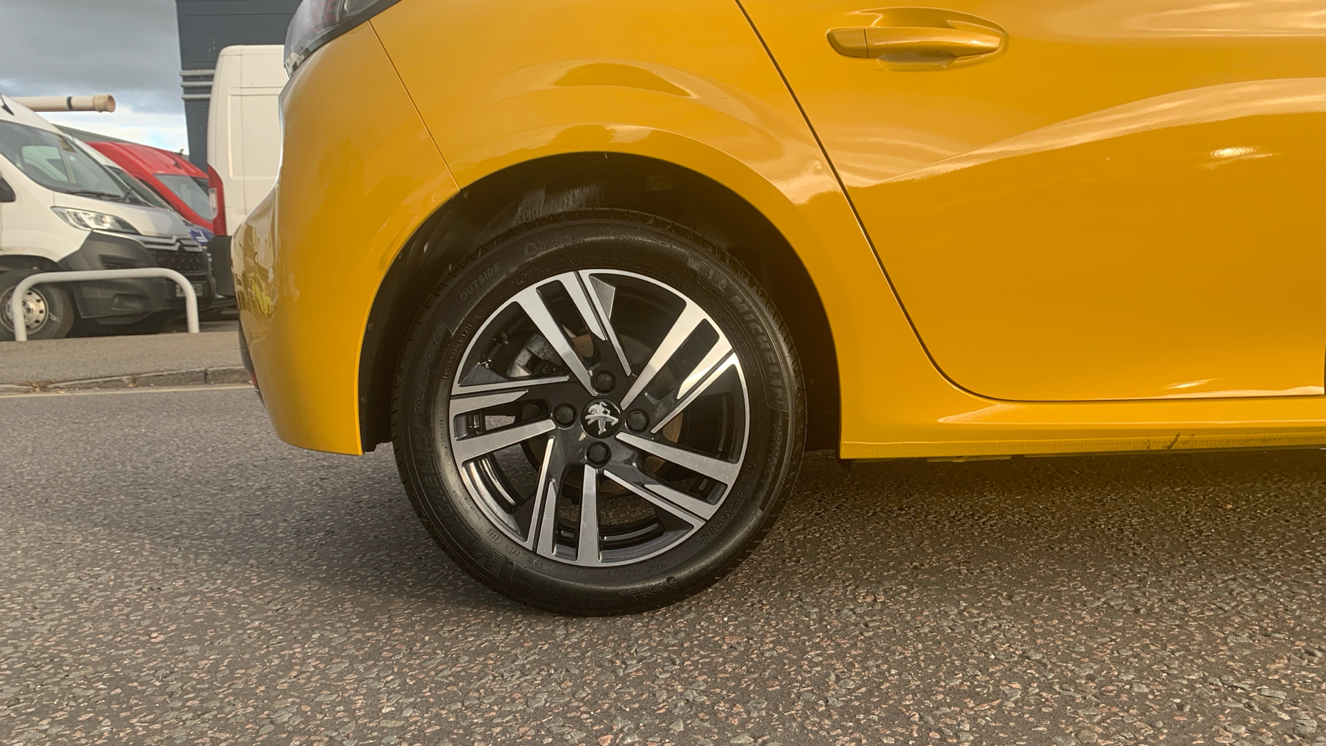 car image