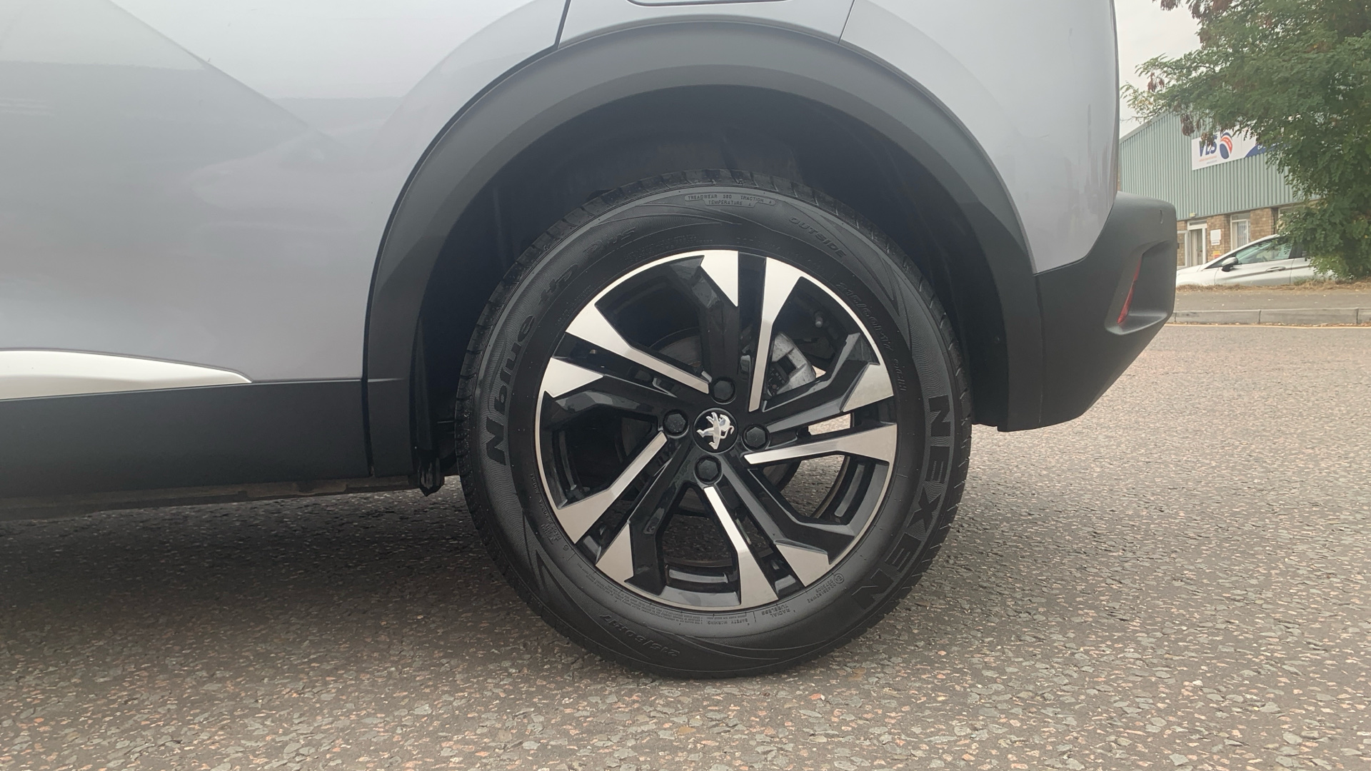 car image