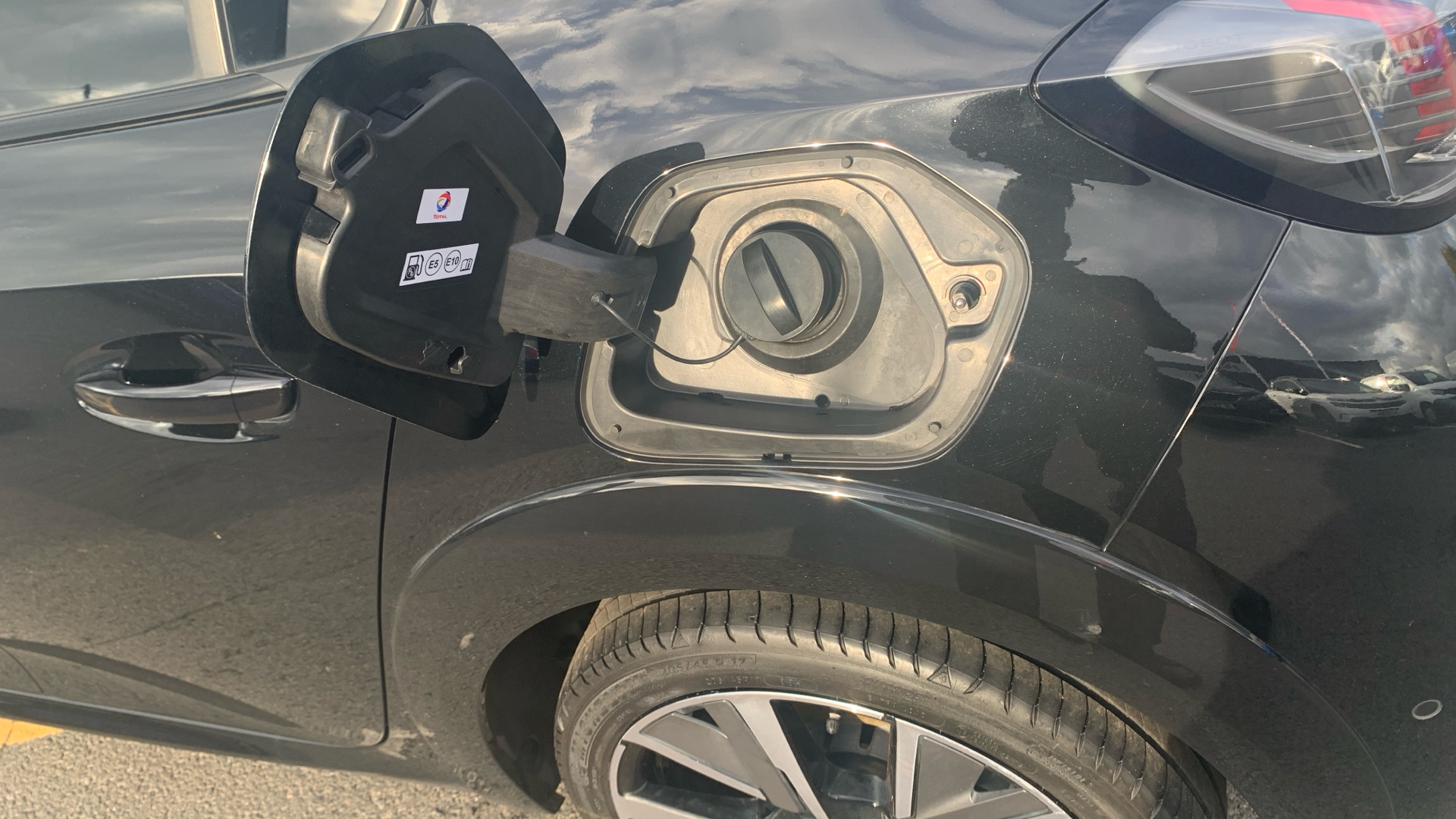 car image