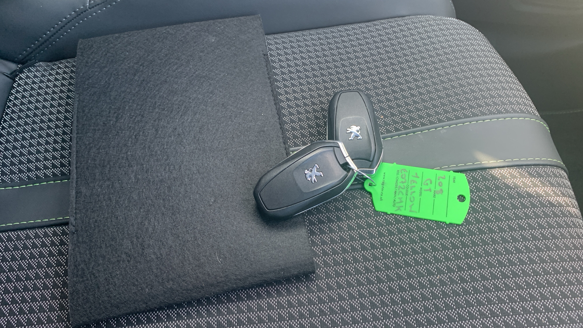 car image
