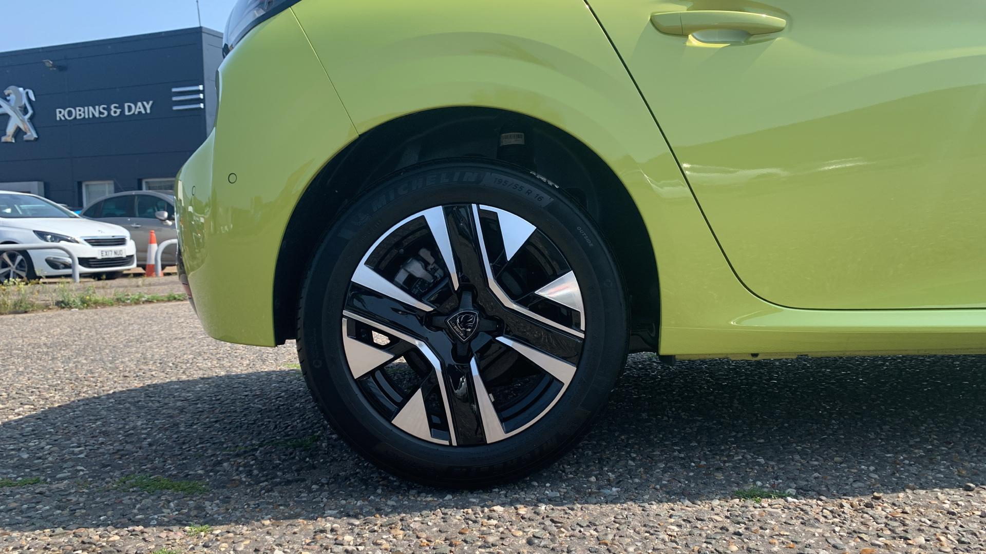 car image