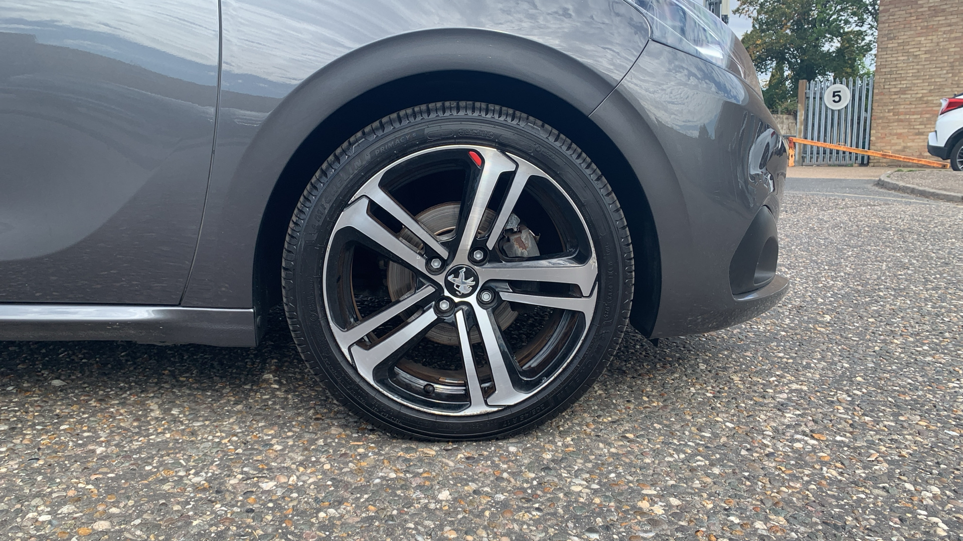 car image