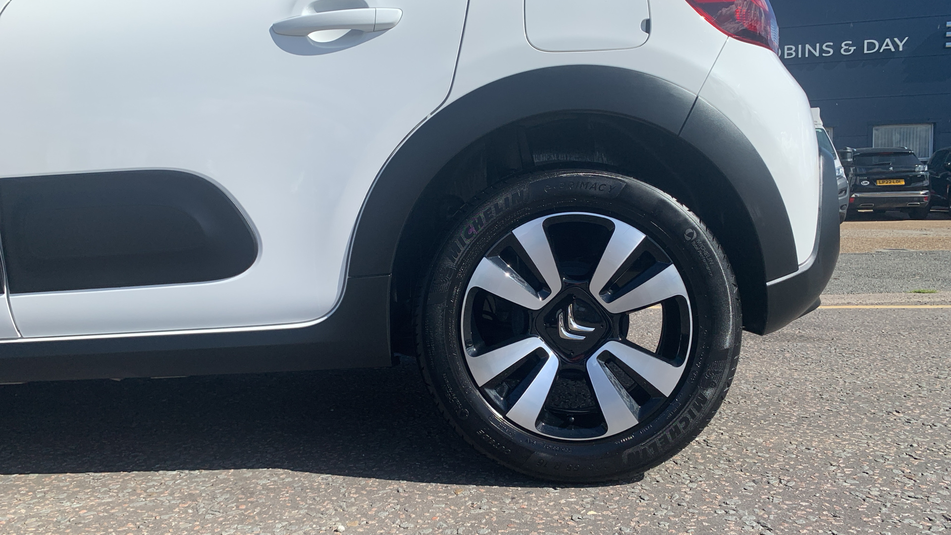 car image