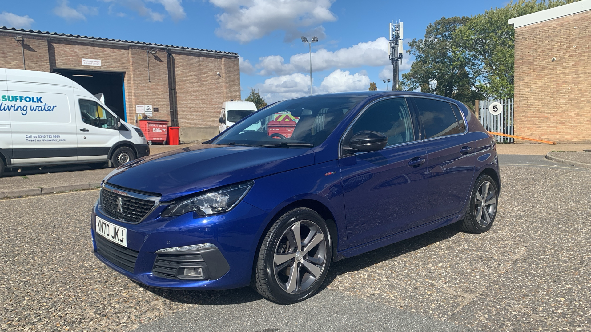 car image