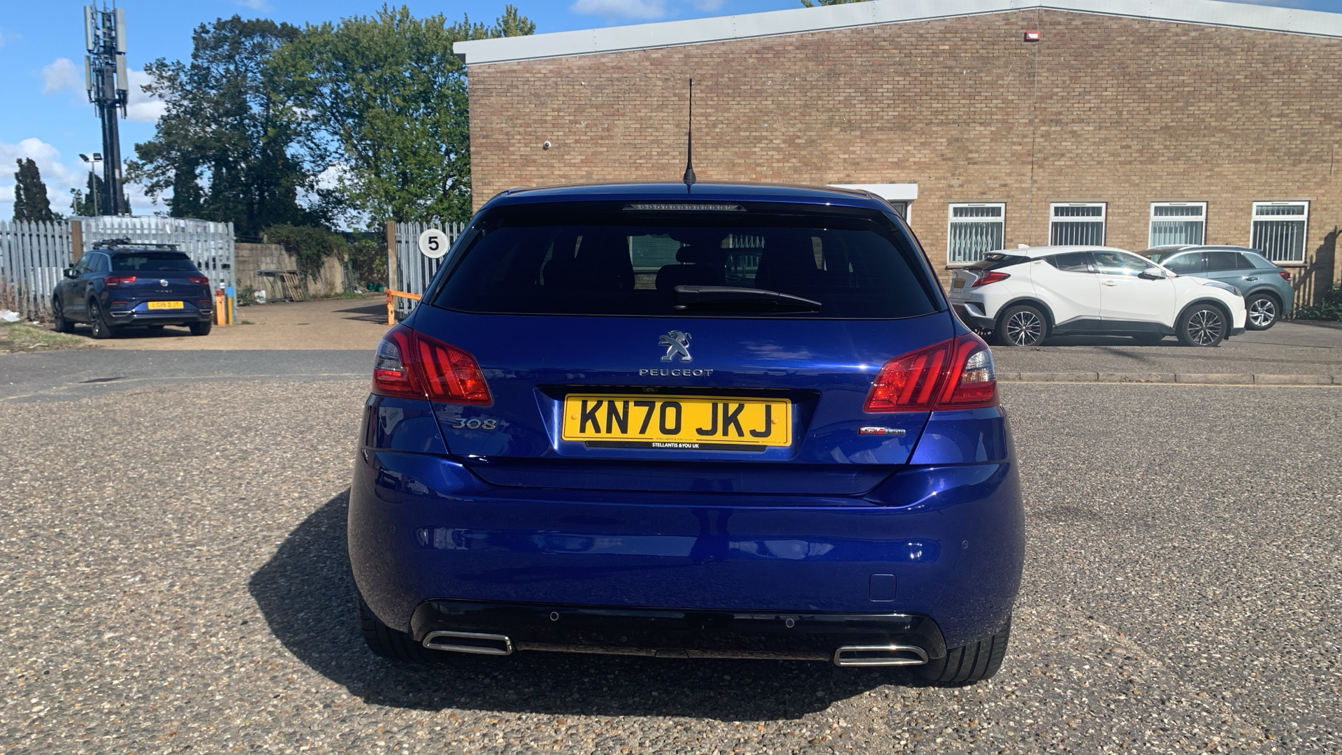 car image