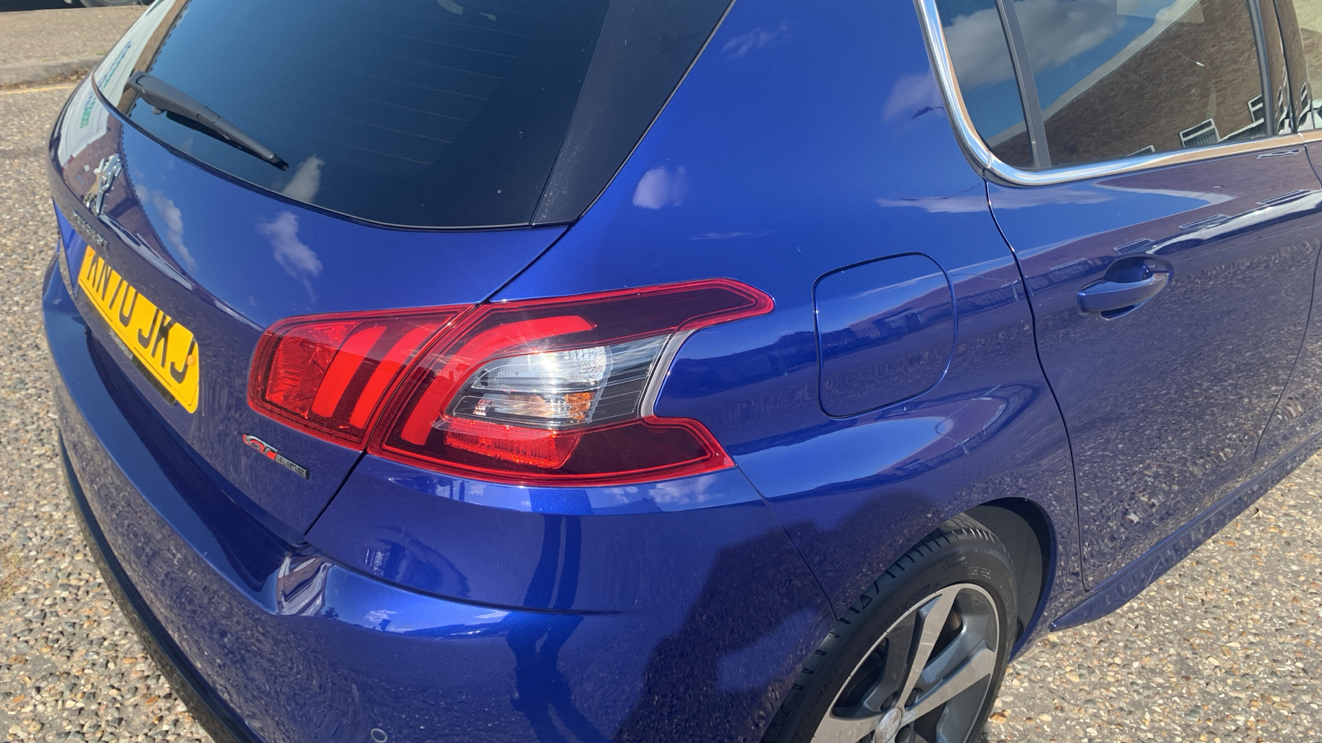 car image
