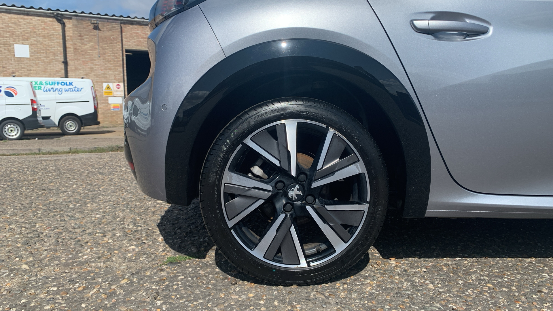 car image