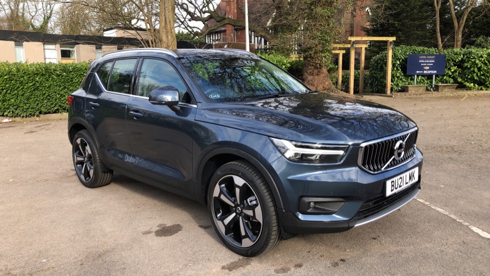 Volvo XC40 B4 195bhp FWD (Petrol) Inscription Pro Auto (Keyless Entry