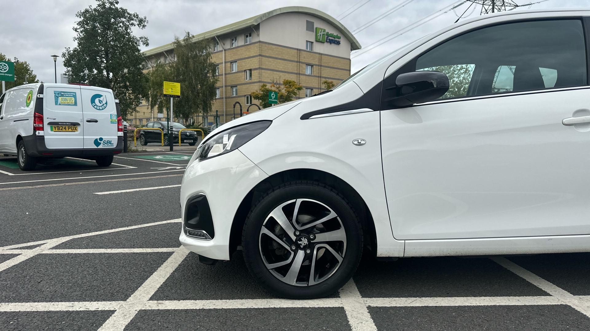 car image