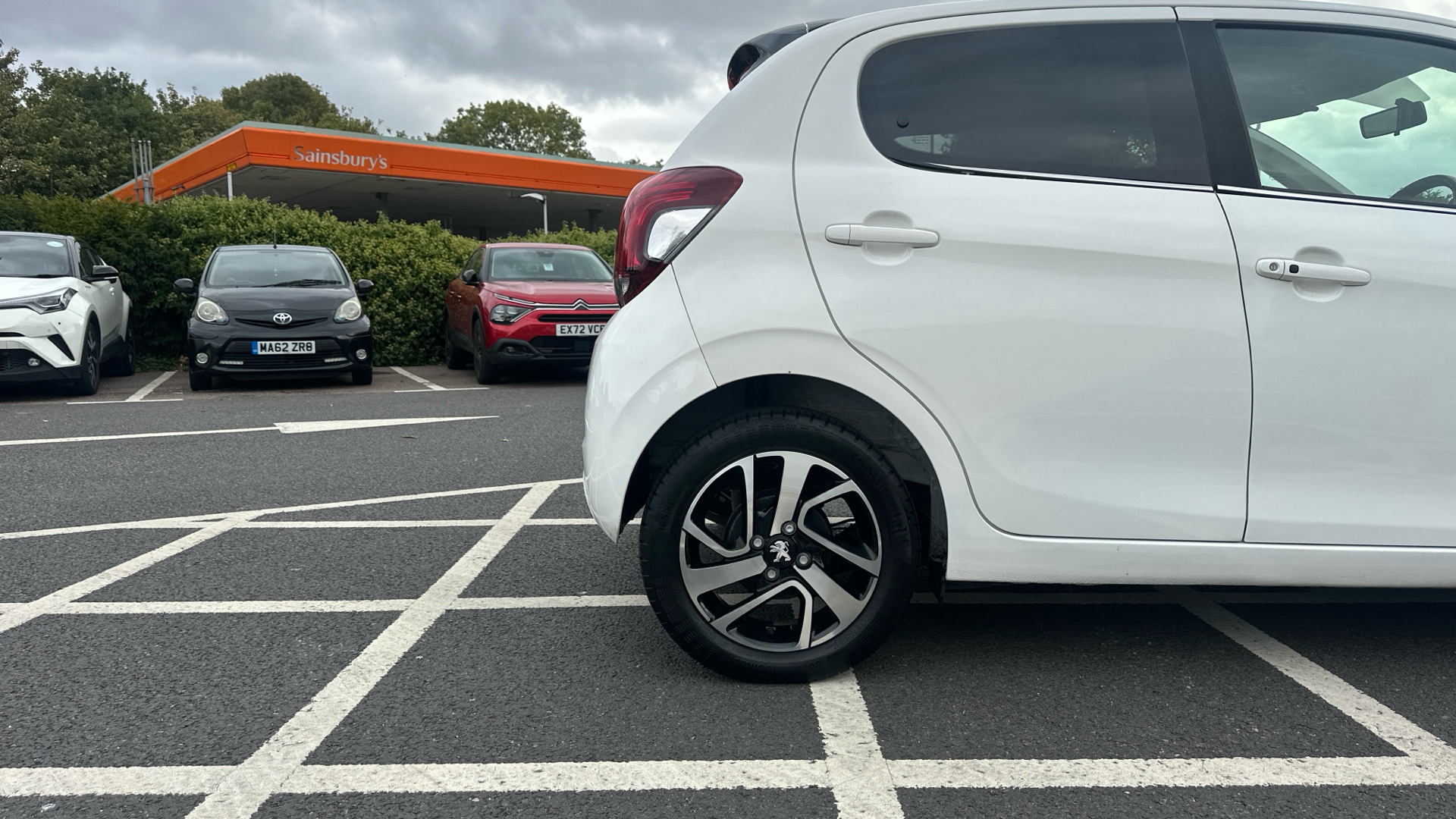 car image