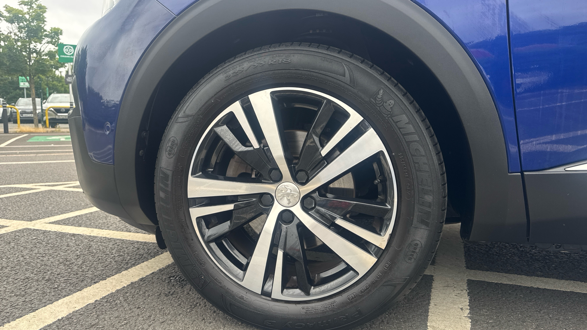 car image