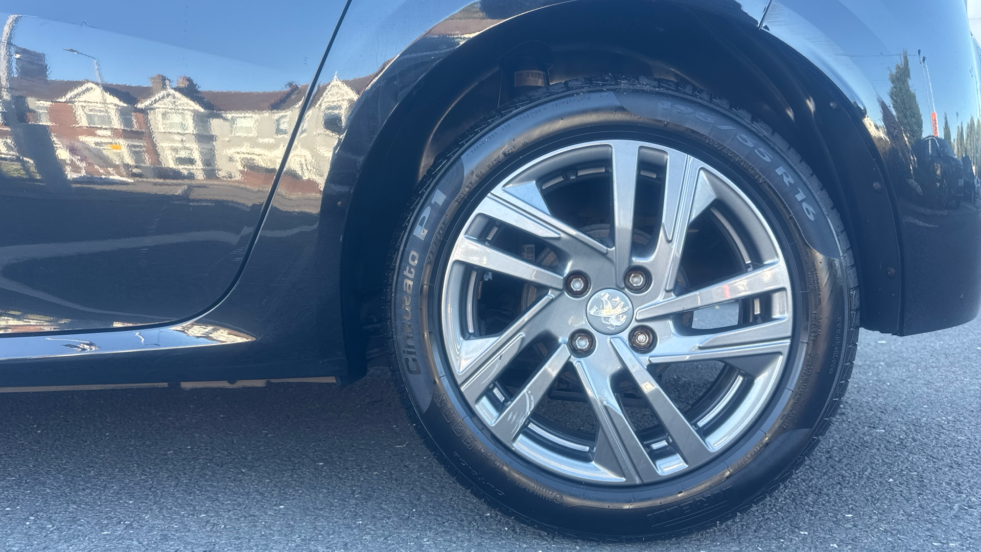 car image