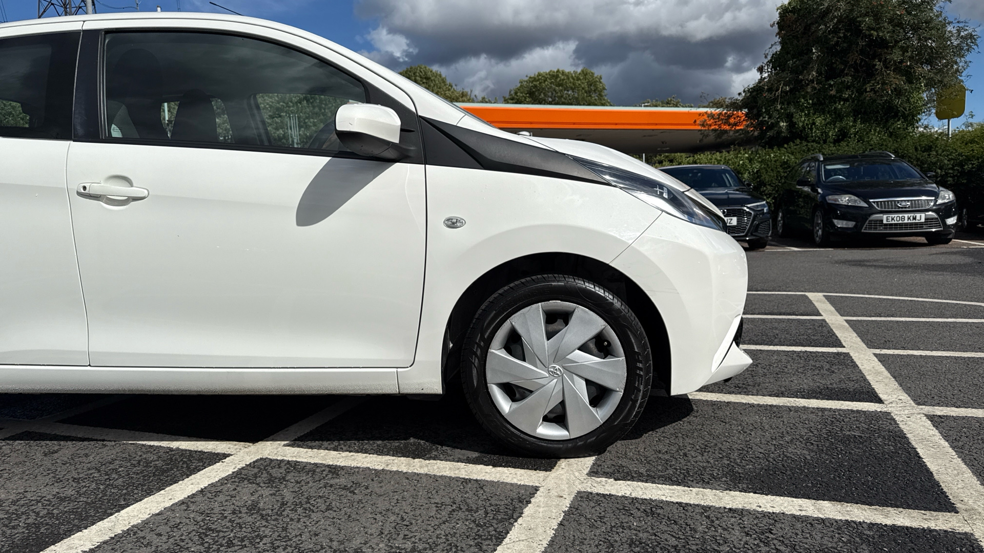car image