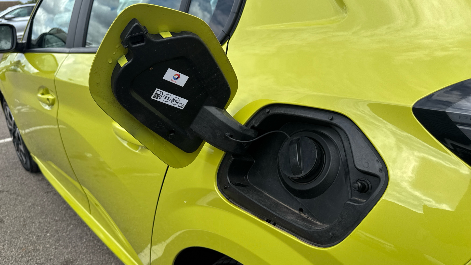 car image