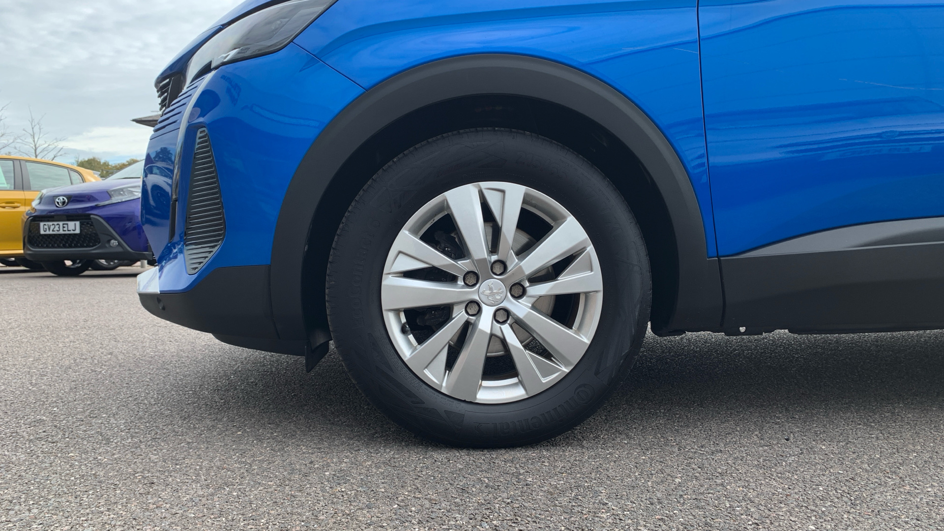 car image