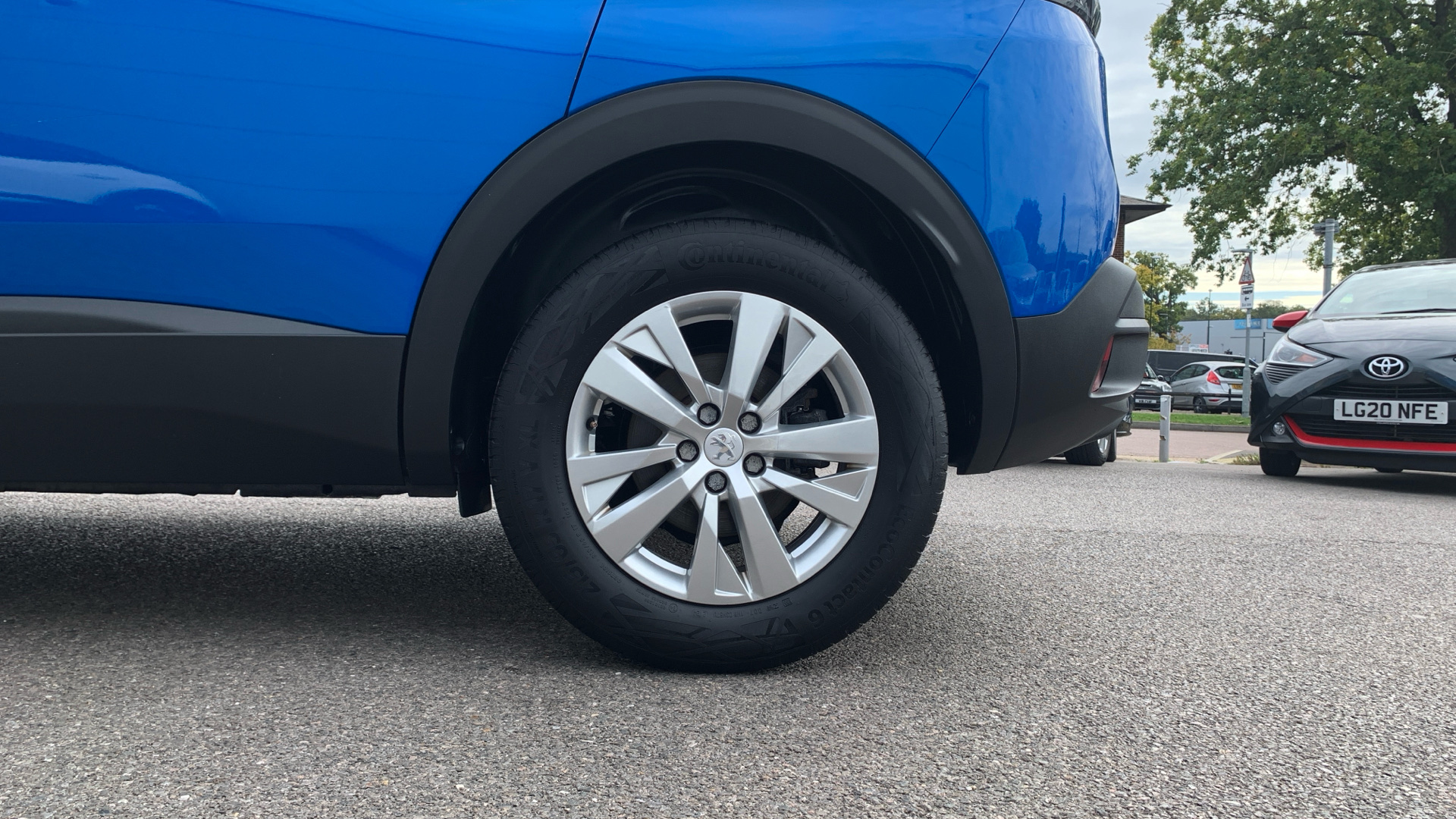 car image
