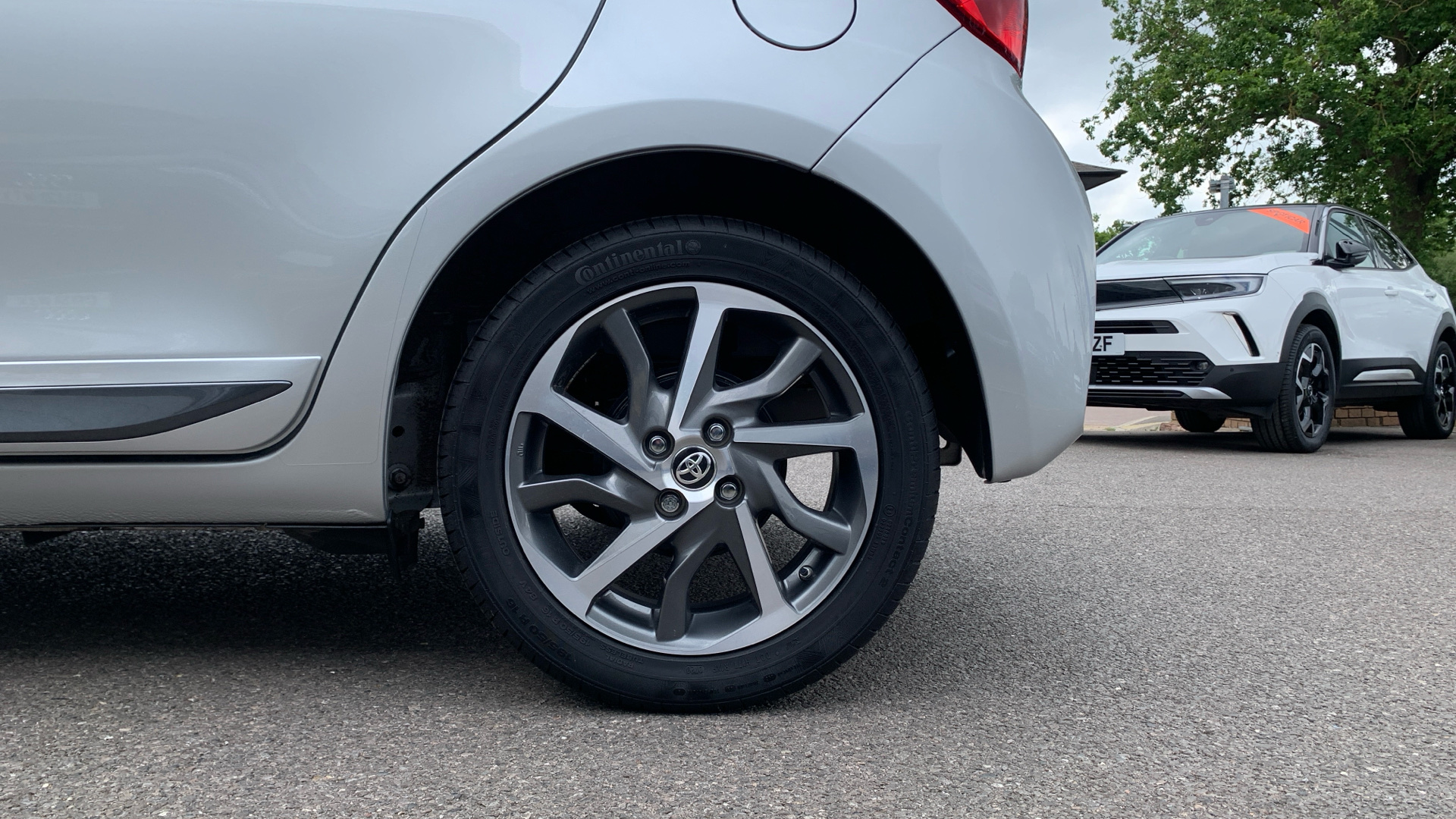 car image